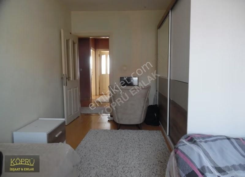 Köprü Emlaktan Gazi Mah'de Satılık Tek Tapu 3 Ayrı Daire Birden - Görsel 15