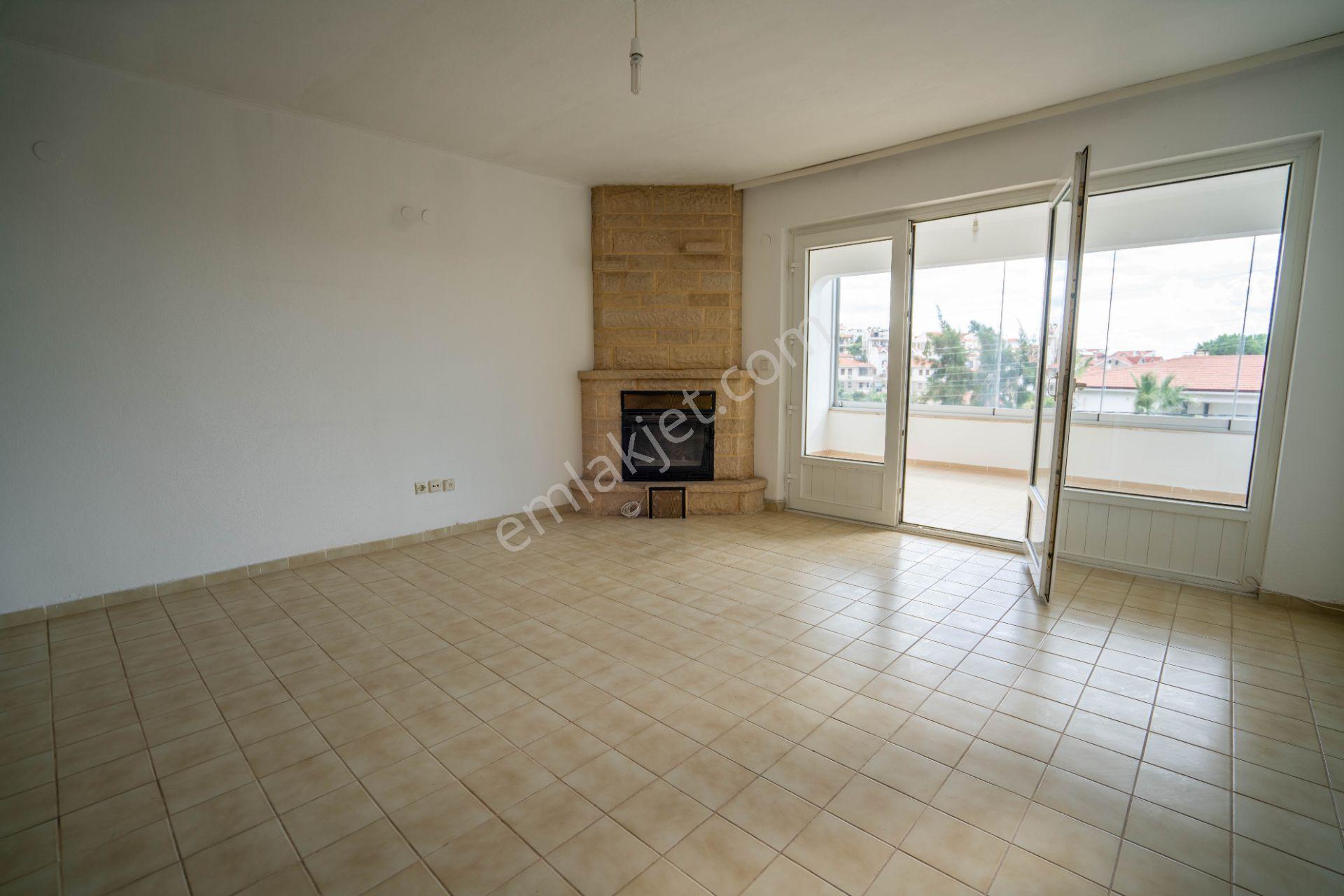 Datça Merkezde Deniz Manzaralı 277 M2 Tripleks Villa Ve Dükkan - Görsel 15