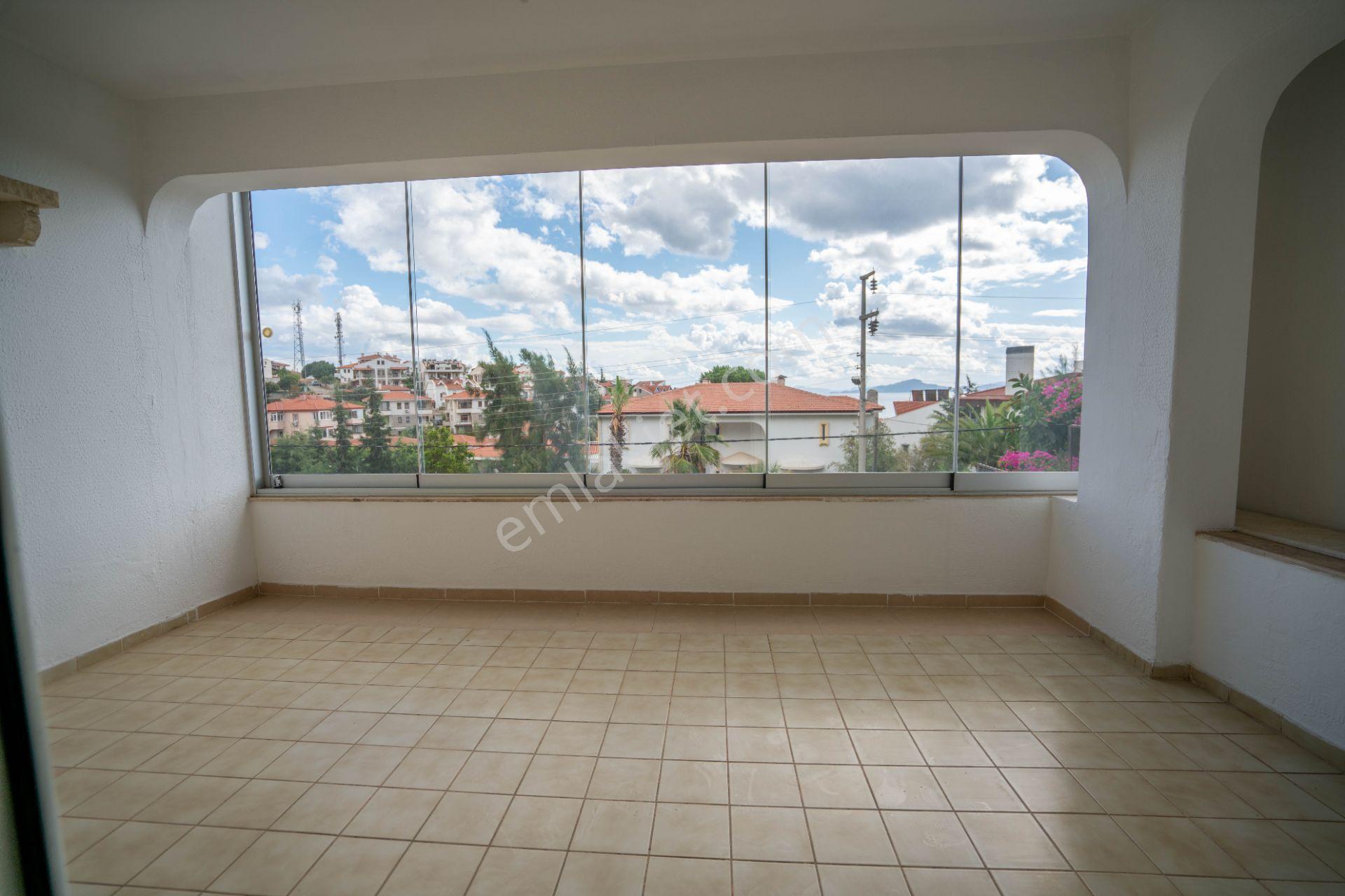 Datça Merkezde Deniz Manzaralı 277 M2 Tripleks Villa Ve Dükkan - Görsel 19