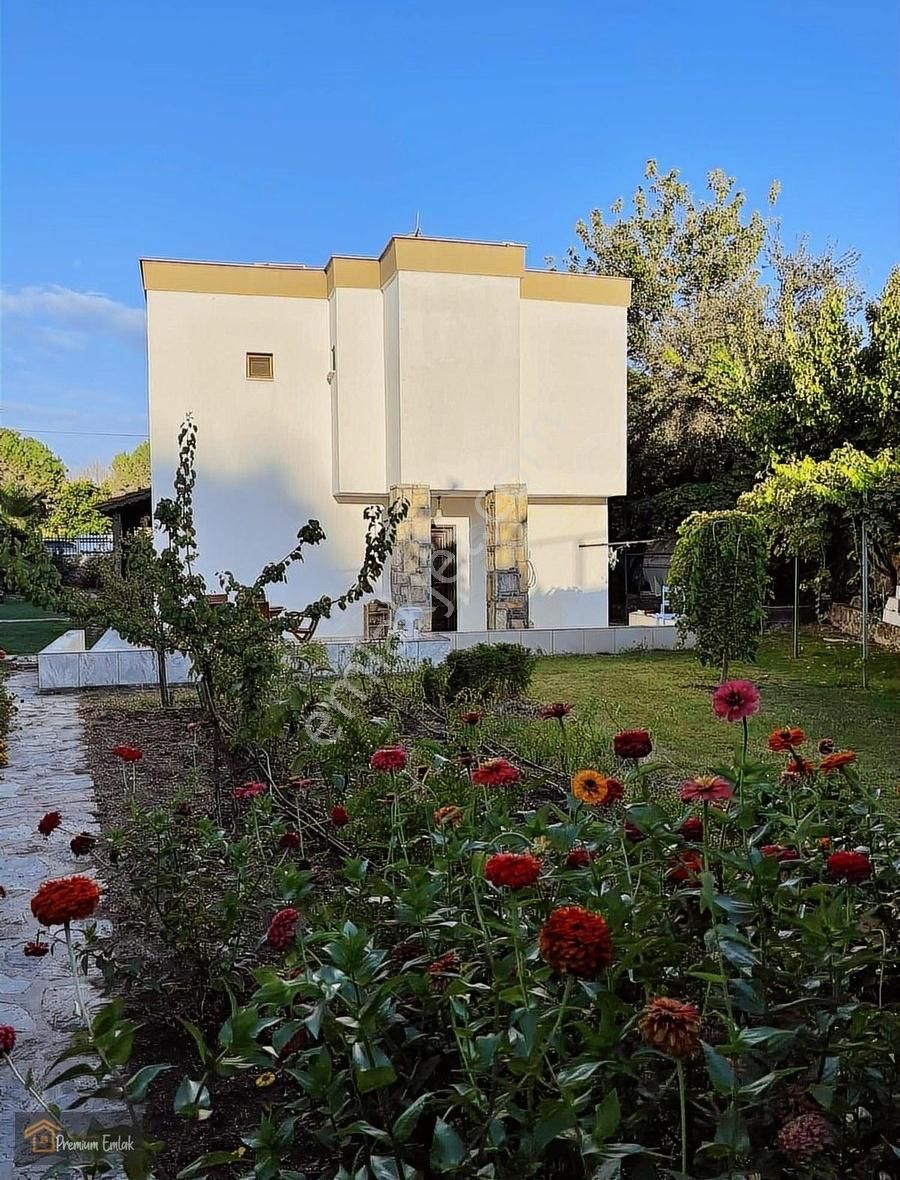 Bodrum Gölköyde 1350 Metre İçerisinde İskanlı 2 Villa 2 Dükkan - Görsel 5