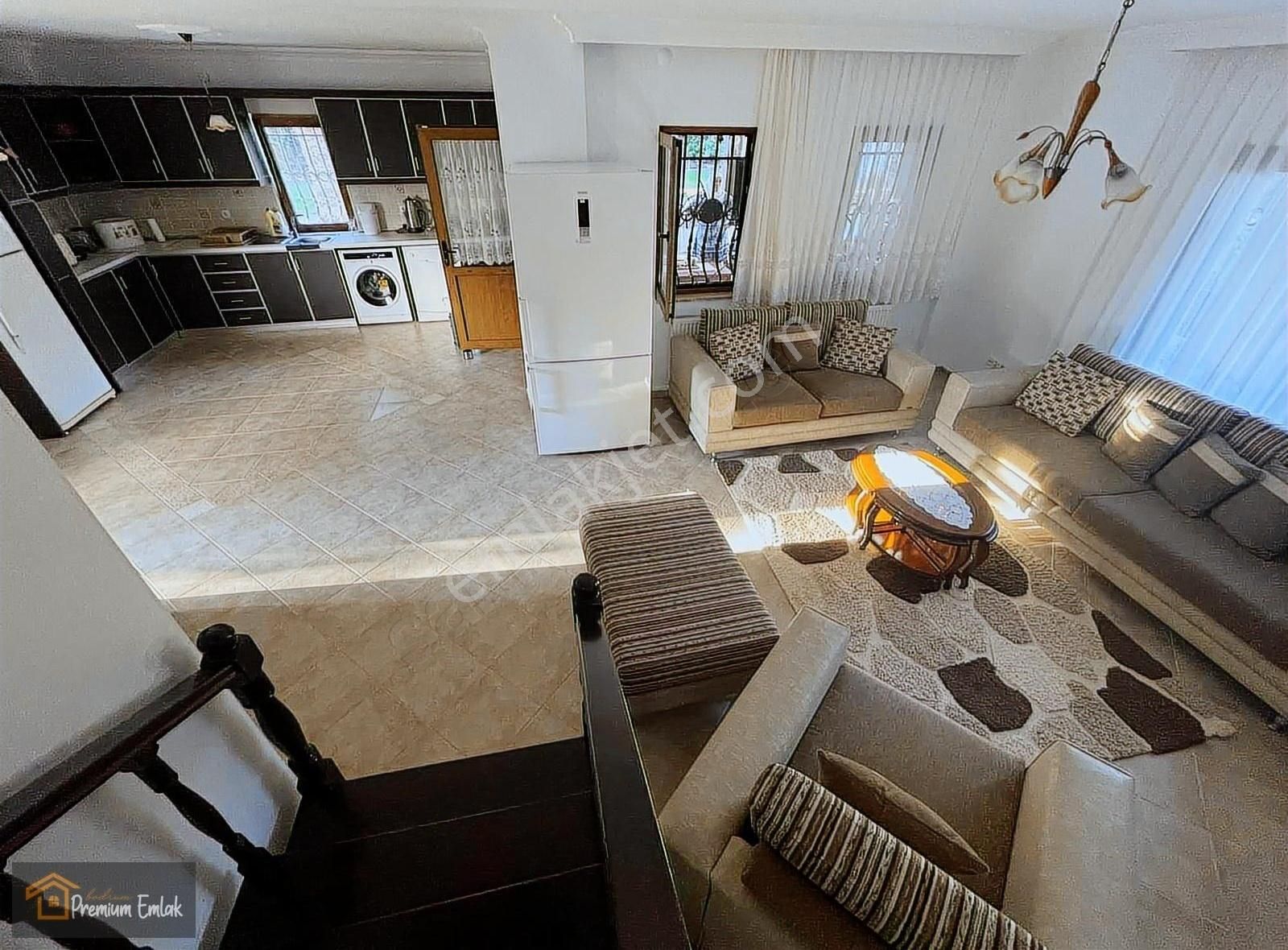 Bodrum Gölköyde 1350 Metre İçerisinde İskanlı 2 Villa 2 Dükkan - Görsel 16