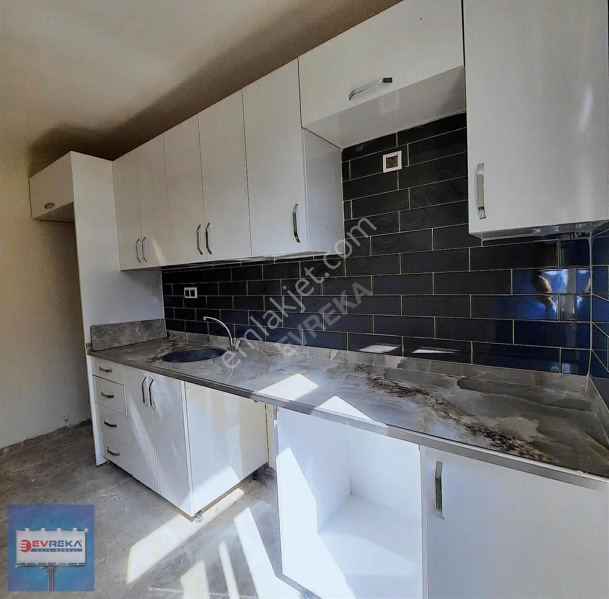 Barajyolu Hastaneler Civarı 7.kat Çok Geniş 4+1 Kiralık - Görsel 16