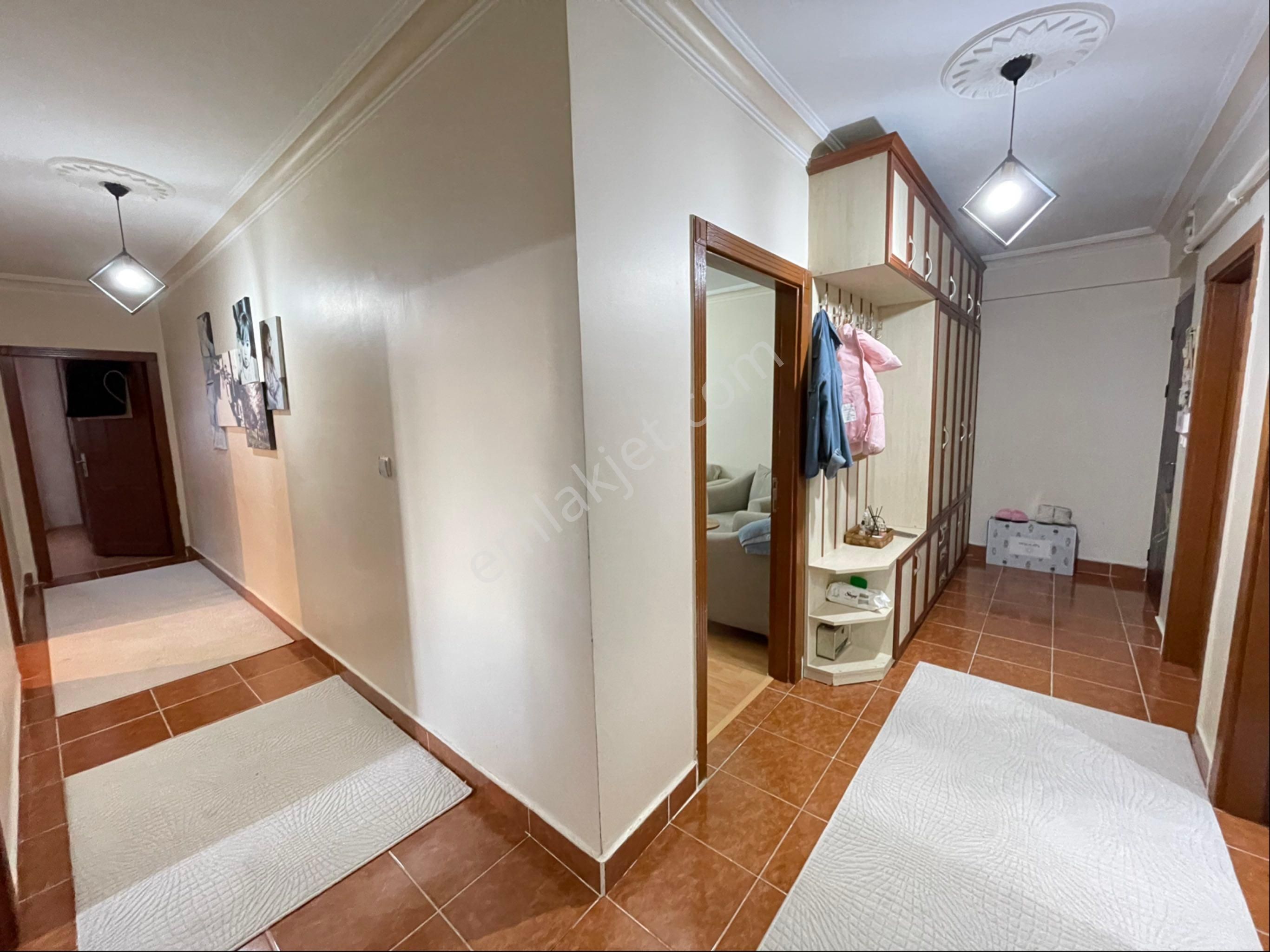 23 Nisan Mahallesinde Ara Katta Full Yapılı 3+1 Satılık Daire - Görsel 6