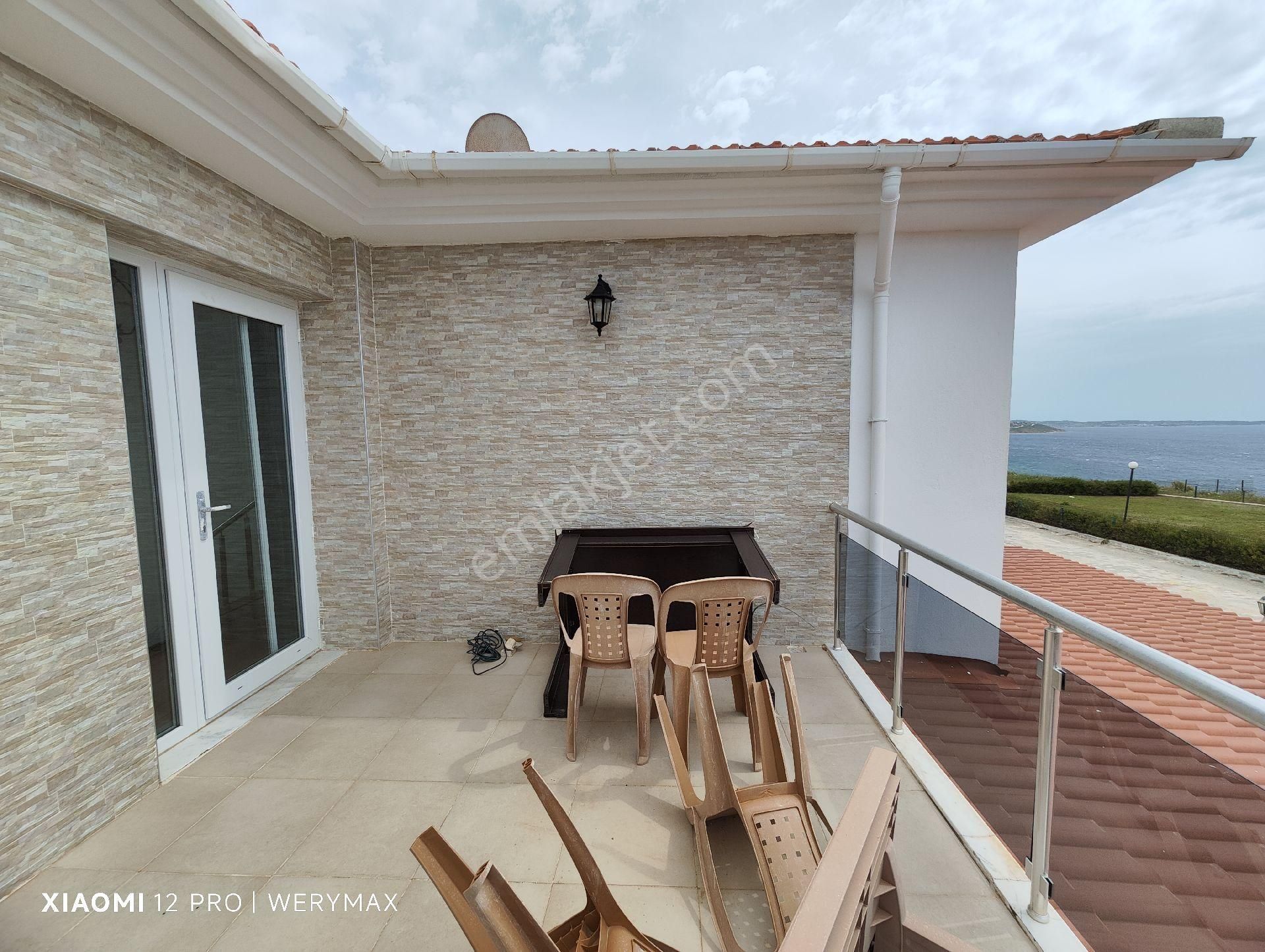 Çeşme Dalyan'da Denize Sıfır Hazulu Site İçerisinde Satılık Müstakil 3+1 Villa - Görsel 15