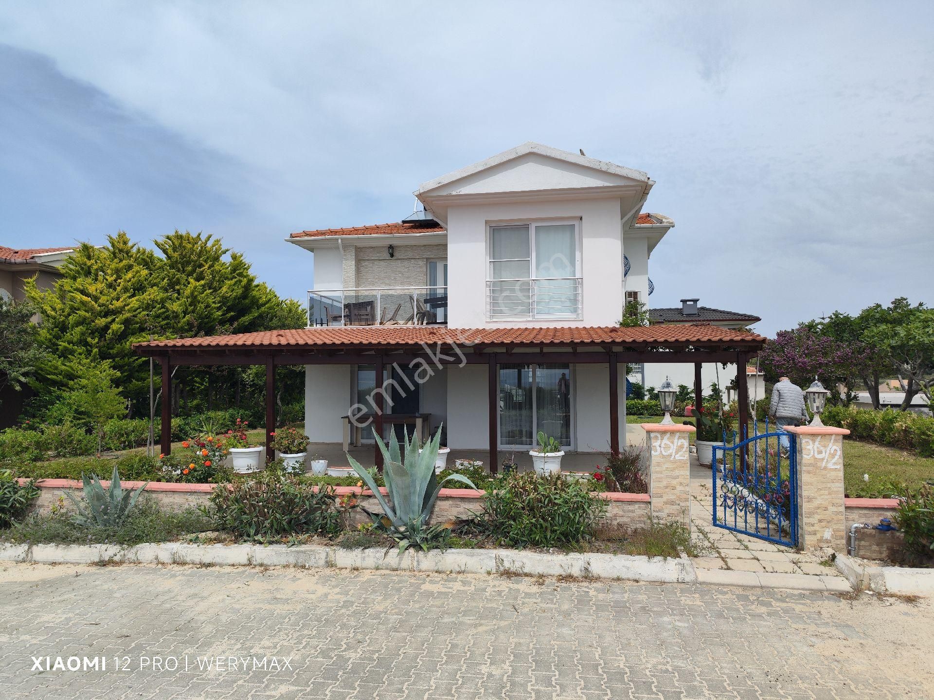 Çeşme Dalyan'da Denize Sıfır Hazulu Site İçerisinde Satılık Müstakil 3+1 Villa - Görsel 4