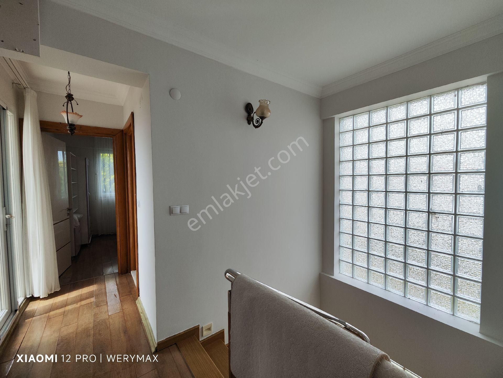 Çeşme Dalyan'da Denize Sıfır Hazulu Site İçerisinde Satılık Müstakil 3+1 Villa - Görsel 28