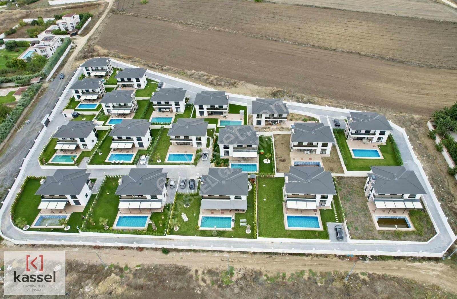 [kassel Yapı] Güvenlikli Site İçinde-500m2 Bahçeli-havuzlu Villa - Görsel 10