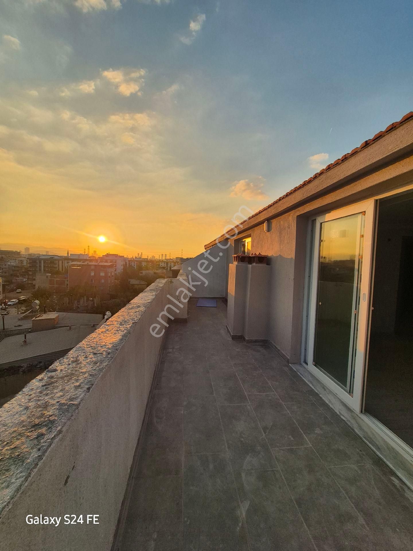 Bornova Doğanlar Da 3+1 Kiralık Lüks Daire