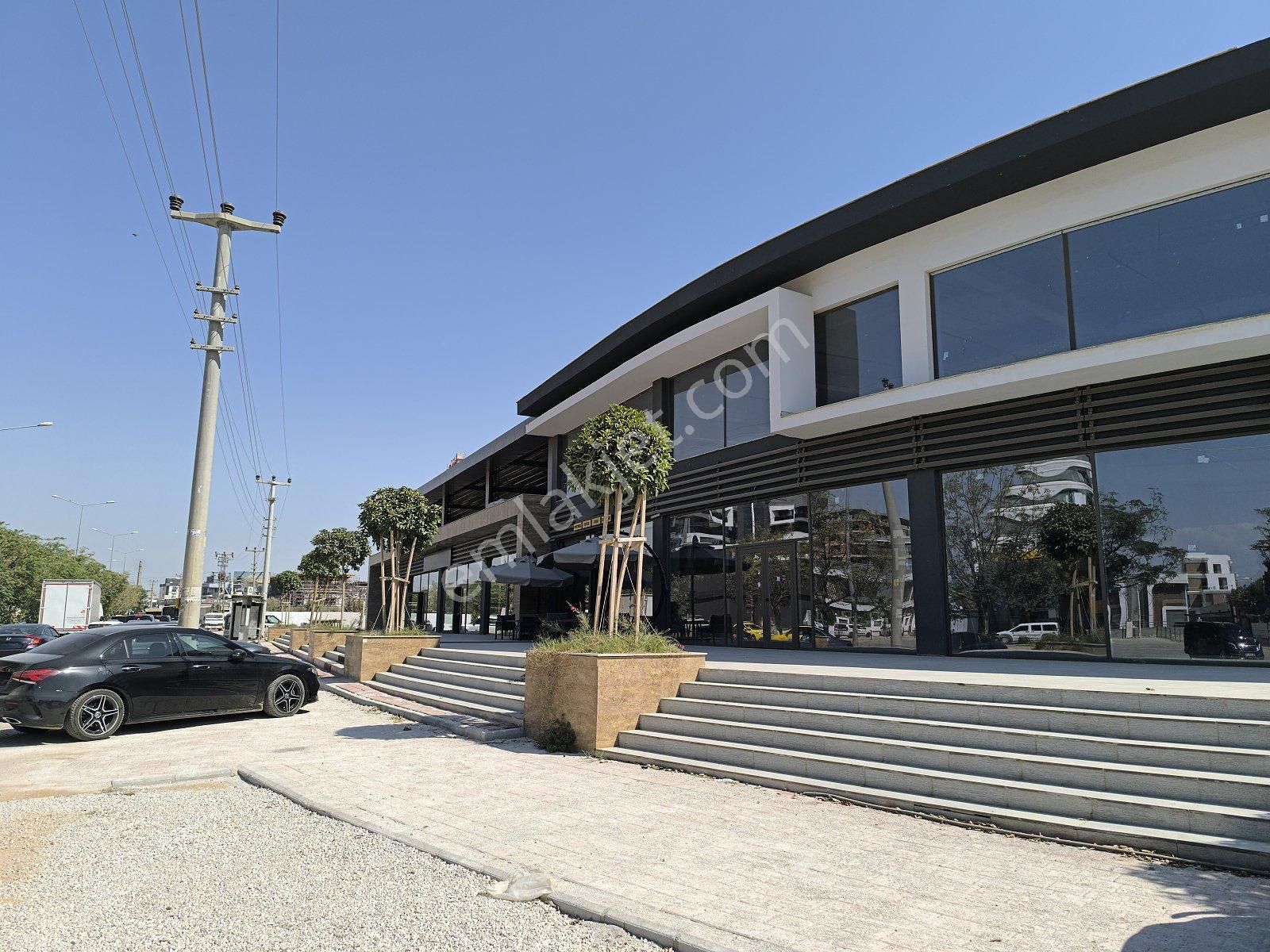 Altıntaş Viva Defne’de Kiralık Giriş Katı Dükkan