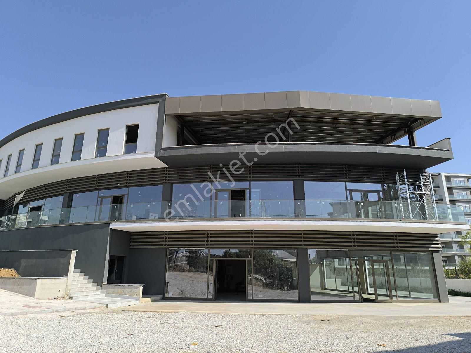 Antalya, Altıntaş Viva Defne’de 1085 M Kiralık Dükkan - Görsel 3