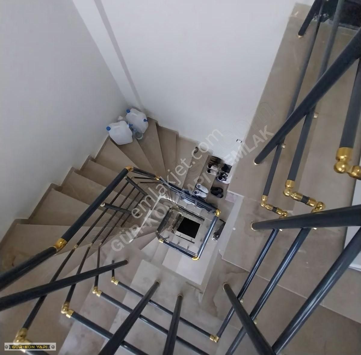 Karaaslanda Satlık 2 Katlı Lüks Mustakil Bina - Görsel 5