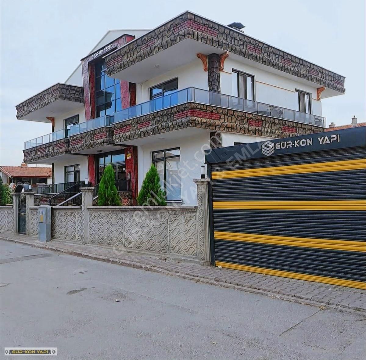 Karaaslanda Satlık 2 Katlı Lüks Mustakil Bina