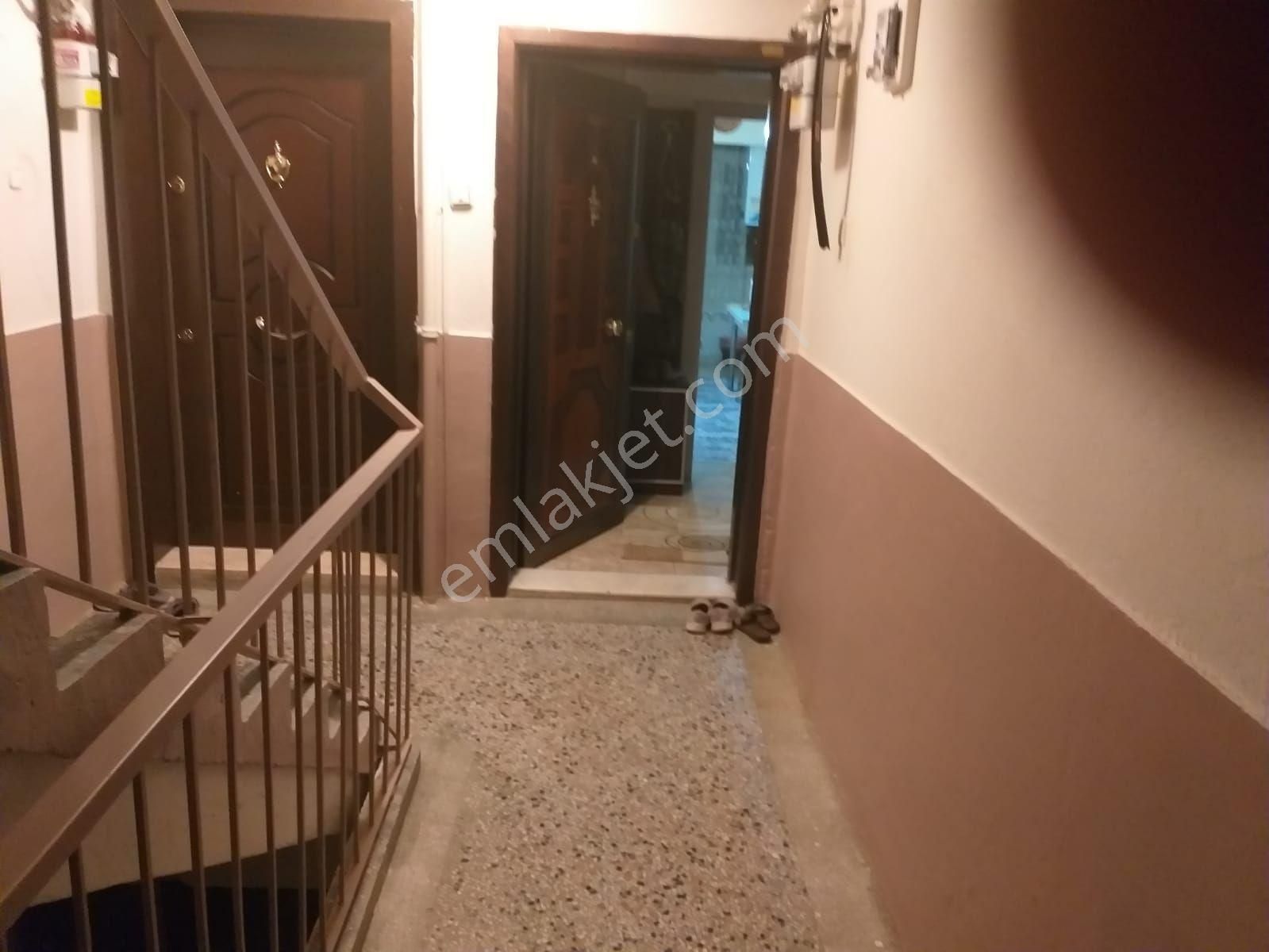 Sahibinden Cadde Üzeri İçi Yapılı 3+1daire - Görsel 3