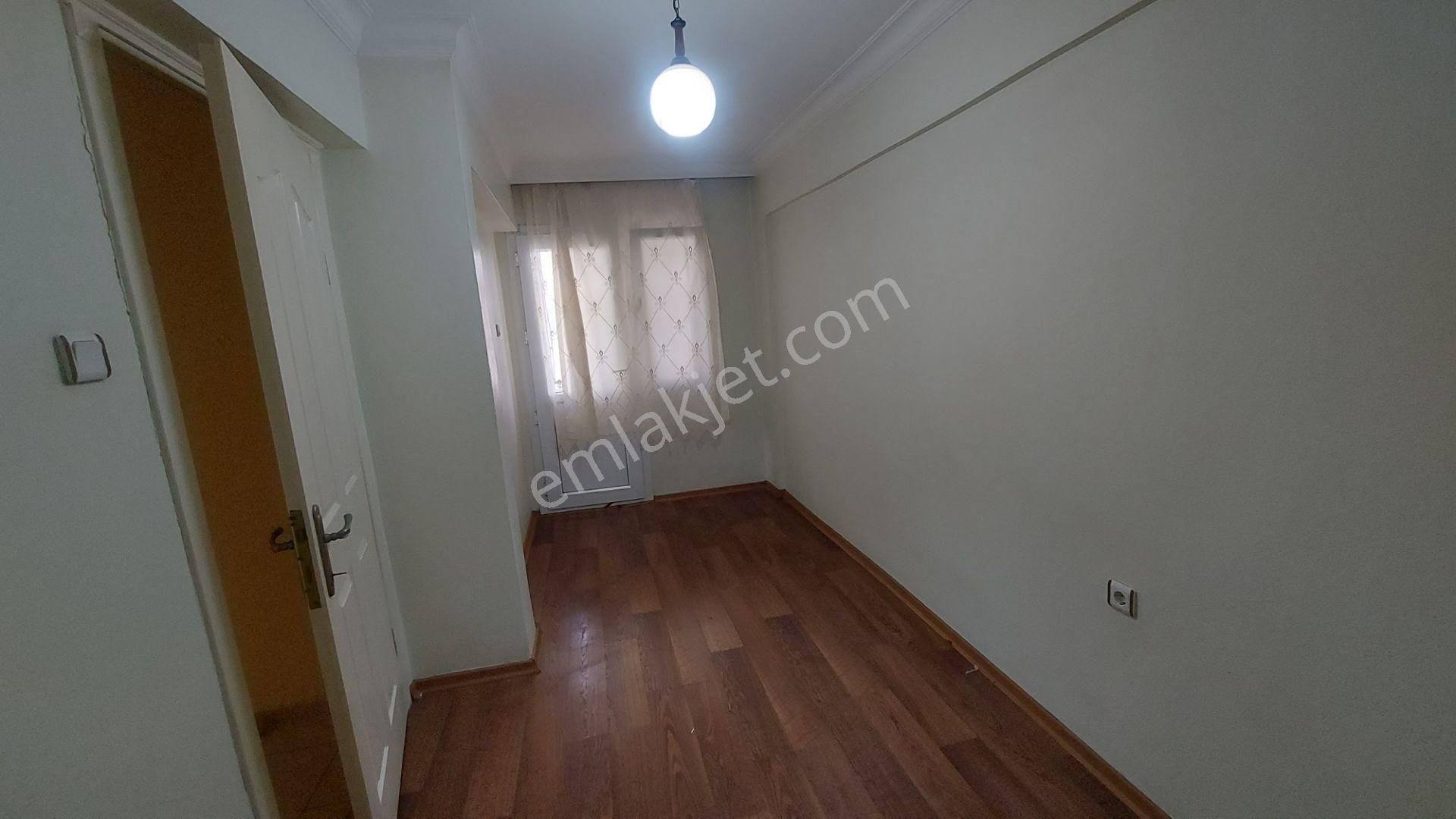 Karşıyaka'nın Kalbi Bahriye Üçok'ta Kiralık 3+1 105 M2 Daire - Görsel 11