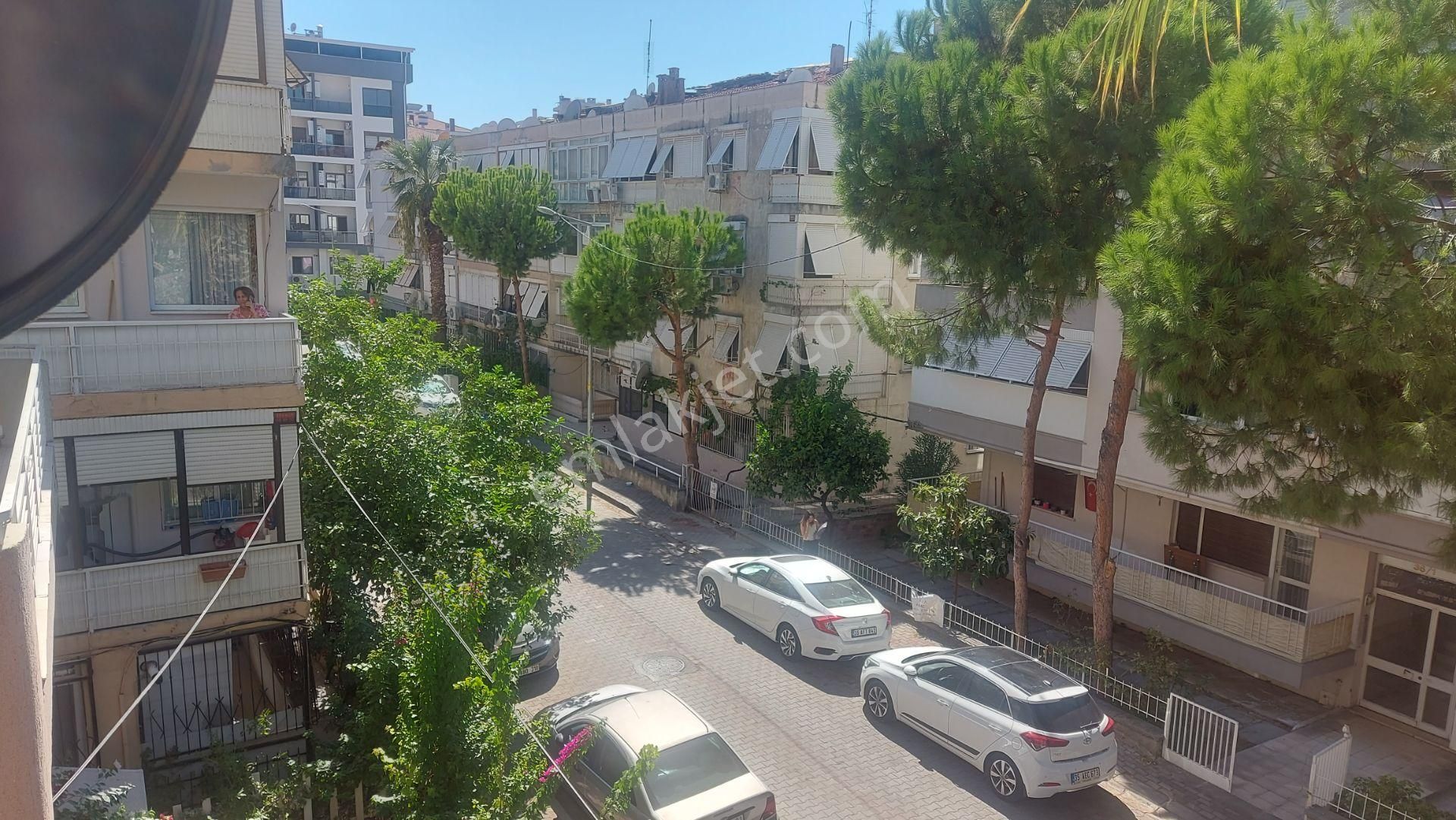 Karşıyaka'nın Kalbi Bahriye Üçok'ta Kiralık 3+1 105 M2 Daire - Görsel 18