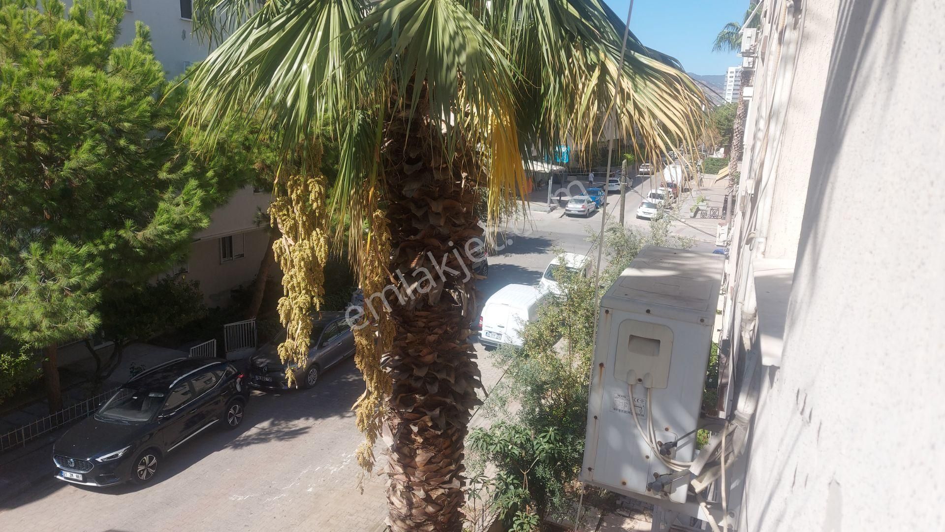 Karşıyaka'nın Kalbi Bahriye Üçok'ta Kiralık 3+1 105 M2 Daire - Görsel 16