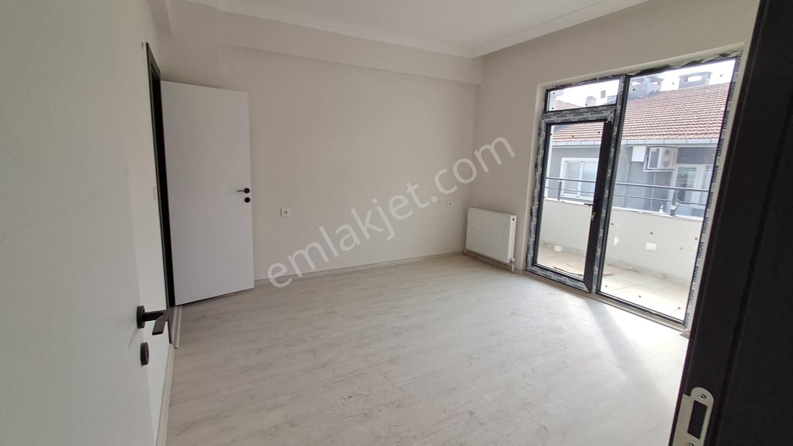 Ekşioğlu 'dan Tekirdağ Süleymanpaşa Çiflikönü Mahallesi Satılık 2+1 Daire - Görsel 4