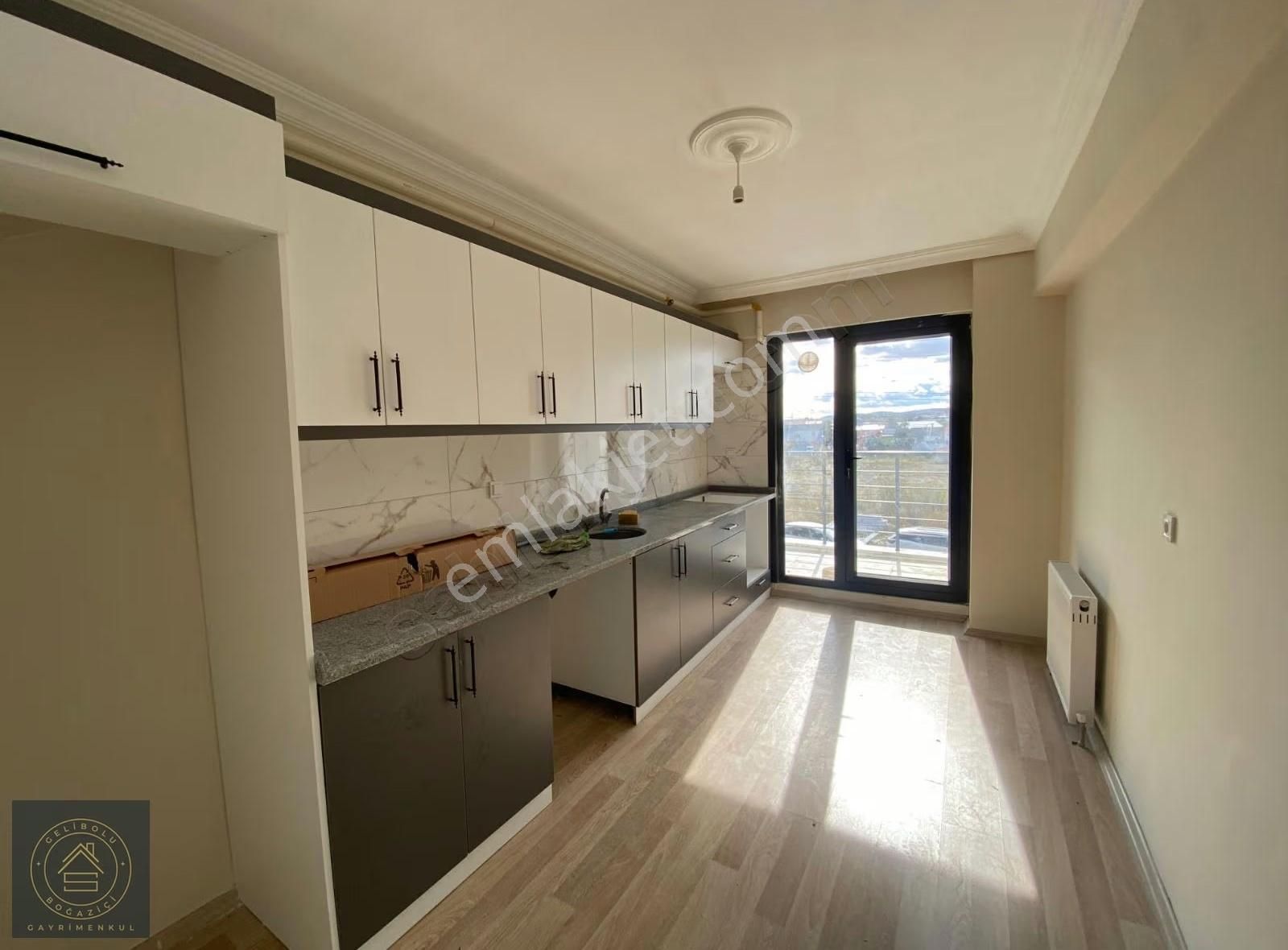 Köprü Manzaralı Satılık Sıfır 3+1 Daire