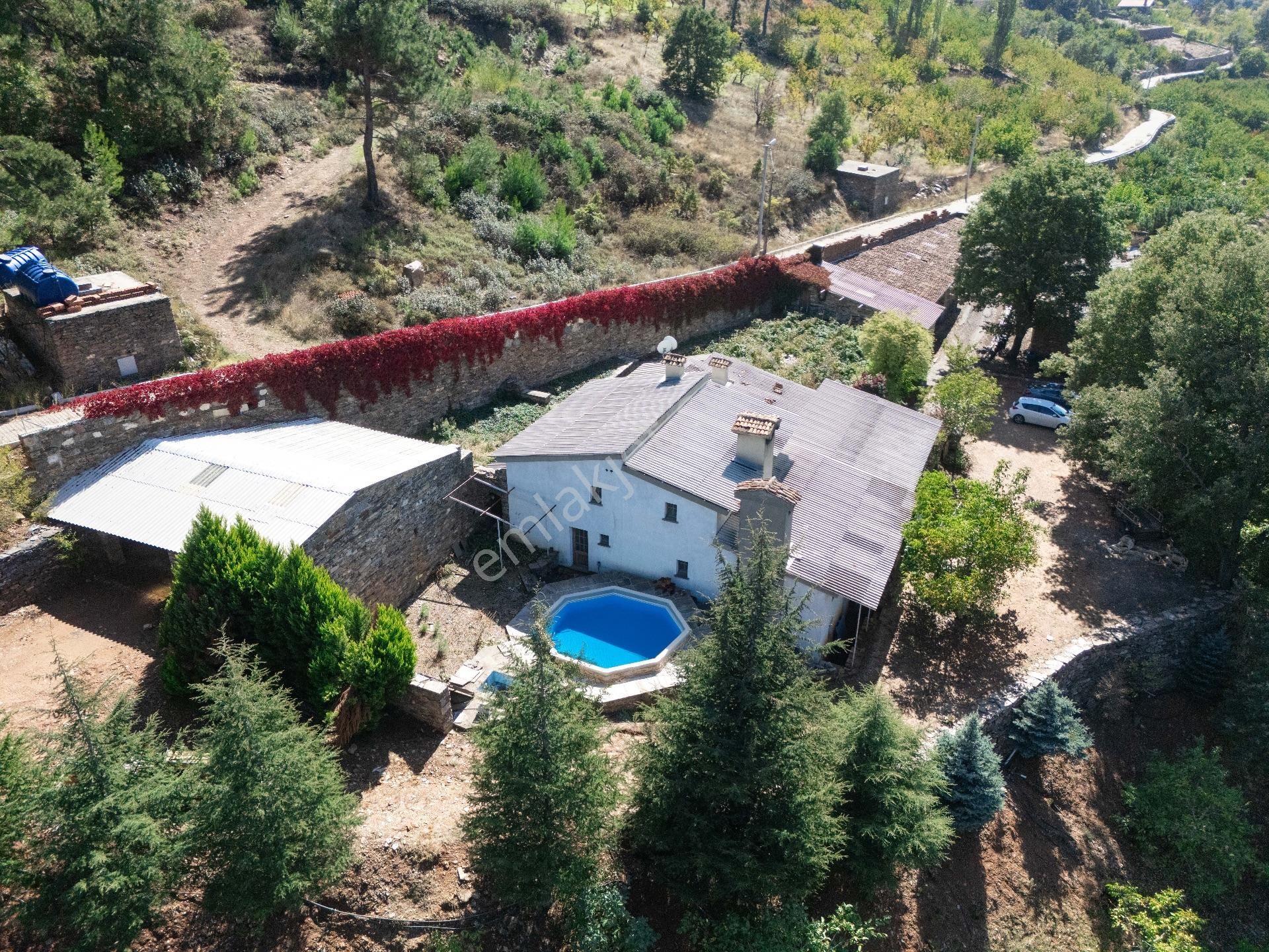 Ege’nin Kalbinde Doğa İle Sanatın Buluştuğu Satılık Özel Çiftlik - Görsel 8