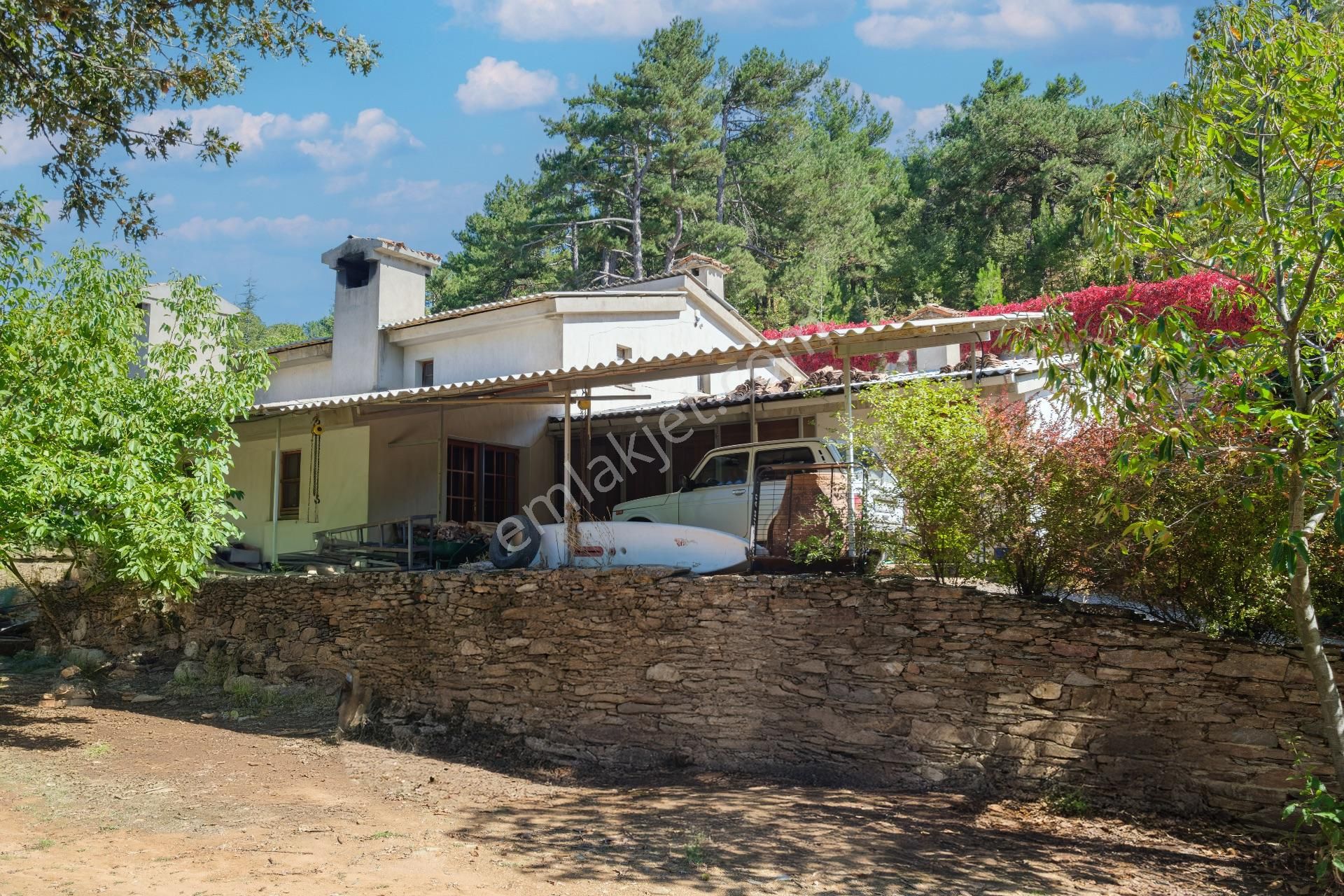 Ege’nin Kalbinde Doğa İle Sanatın Buluştuğu Satılık Özel Çiftlik - Görsel 19