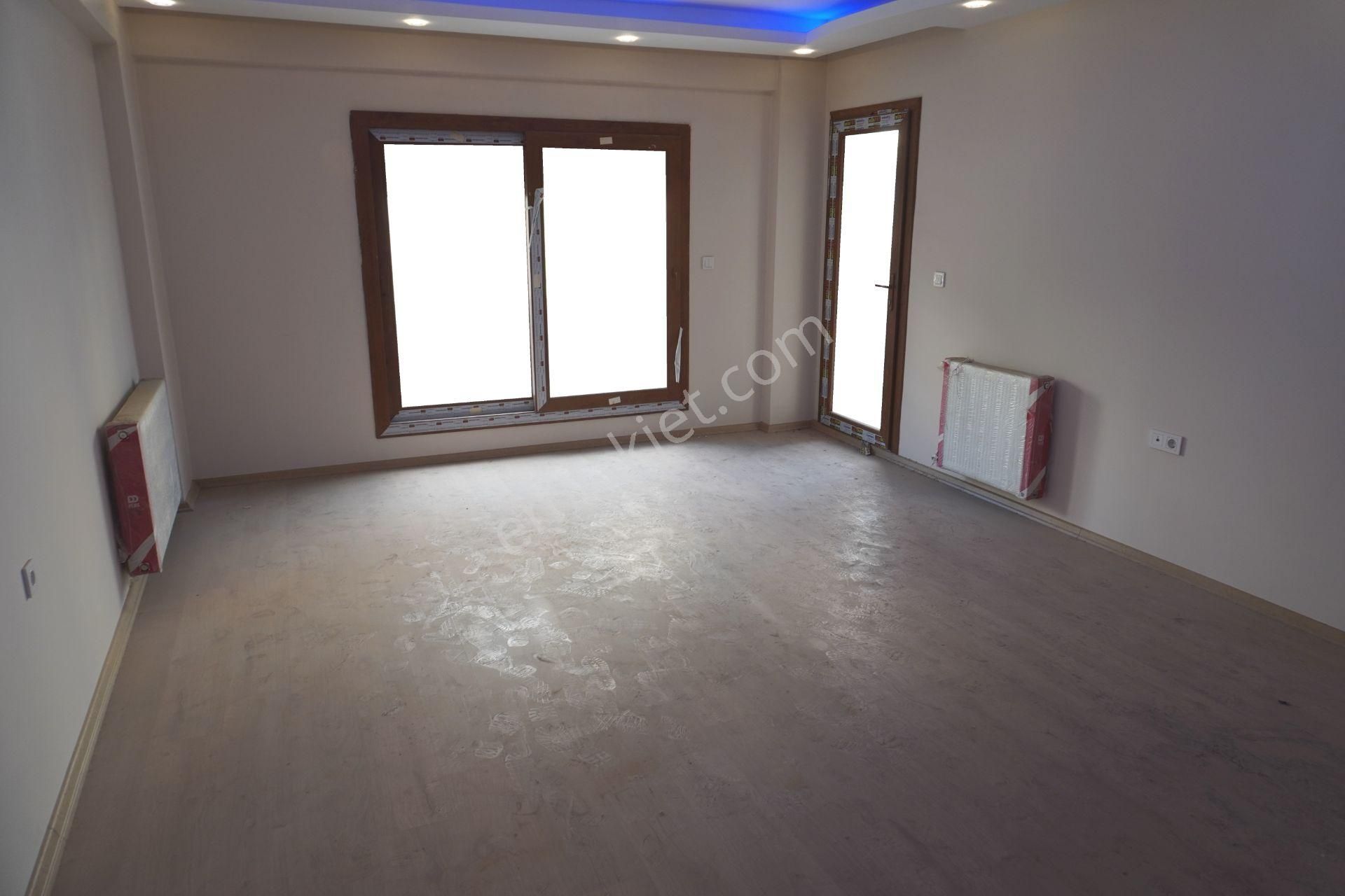 Küçükçiğli Satılık3+1 Doğalgaz Kombili+asansörlü+balkonlu Çiğliserkan - Görsel 9