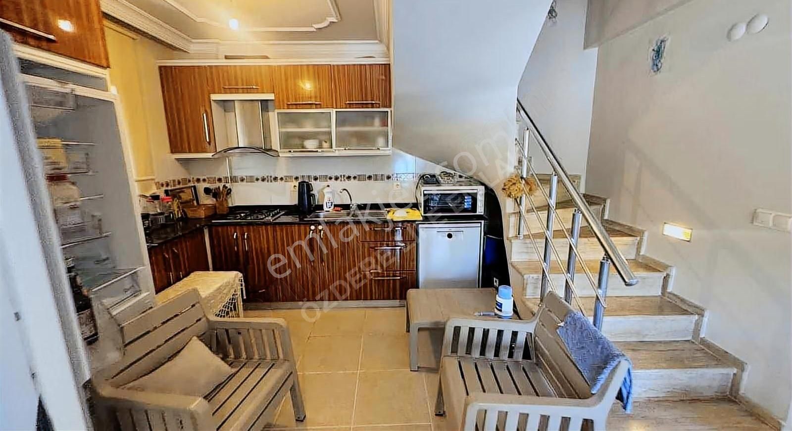 Denize Sıfır Site İçerisinde Köşe Villa(teklife Açık) - Görsel 8