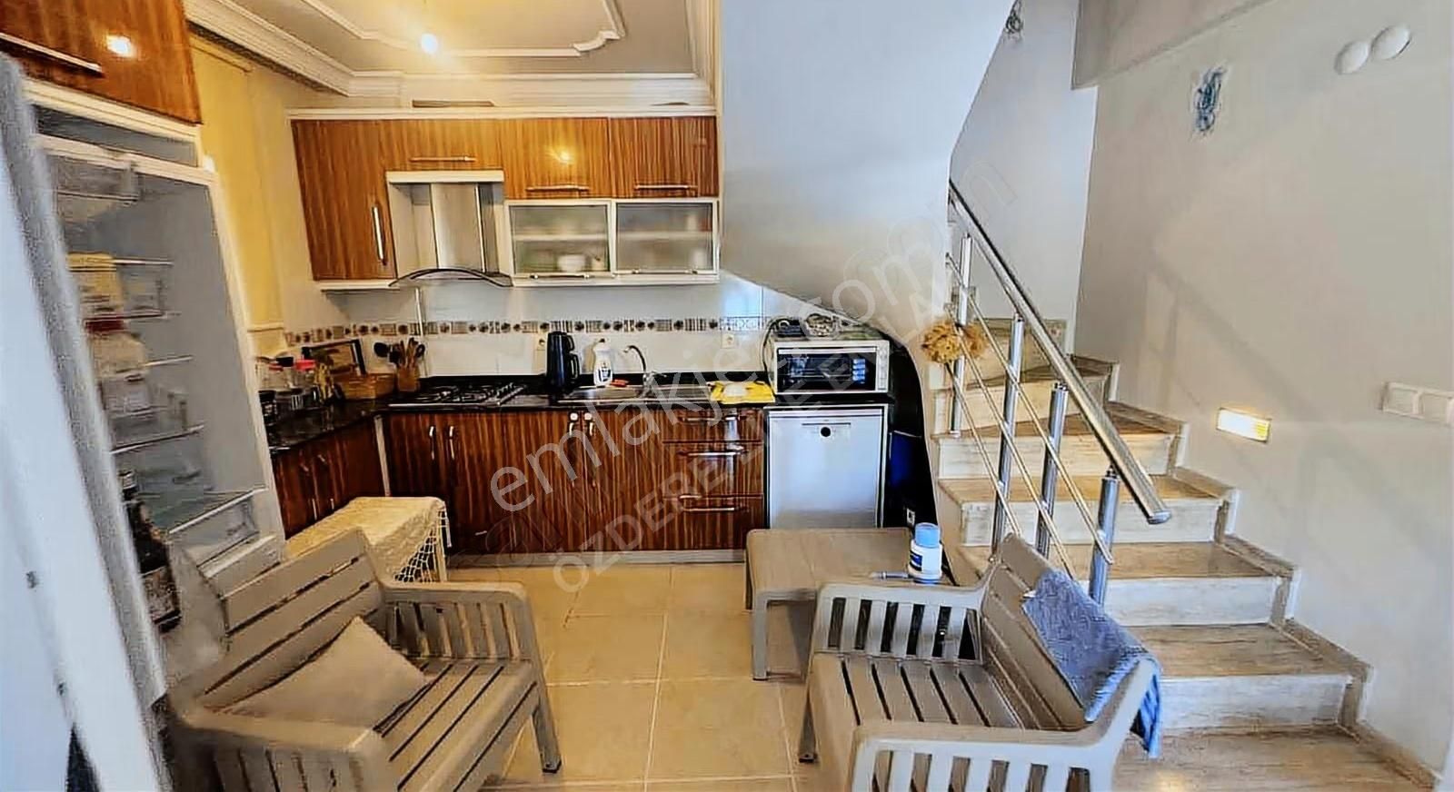 Denize Sıfır Site İçerisinde Köşe Villa(teklife Açık) - Görsel 6