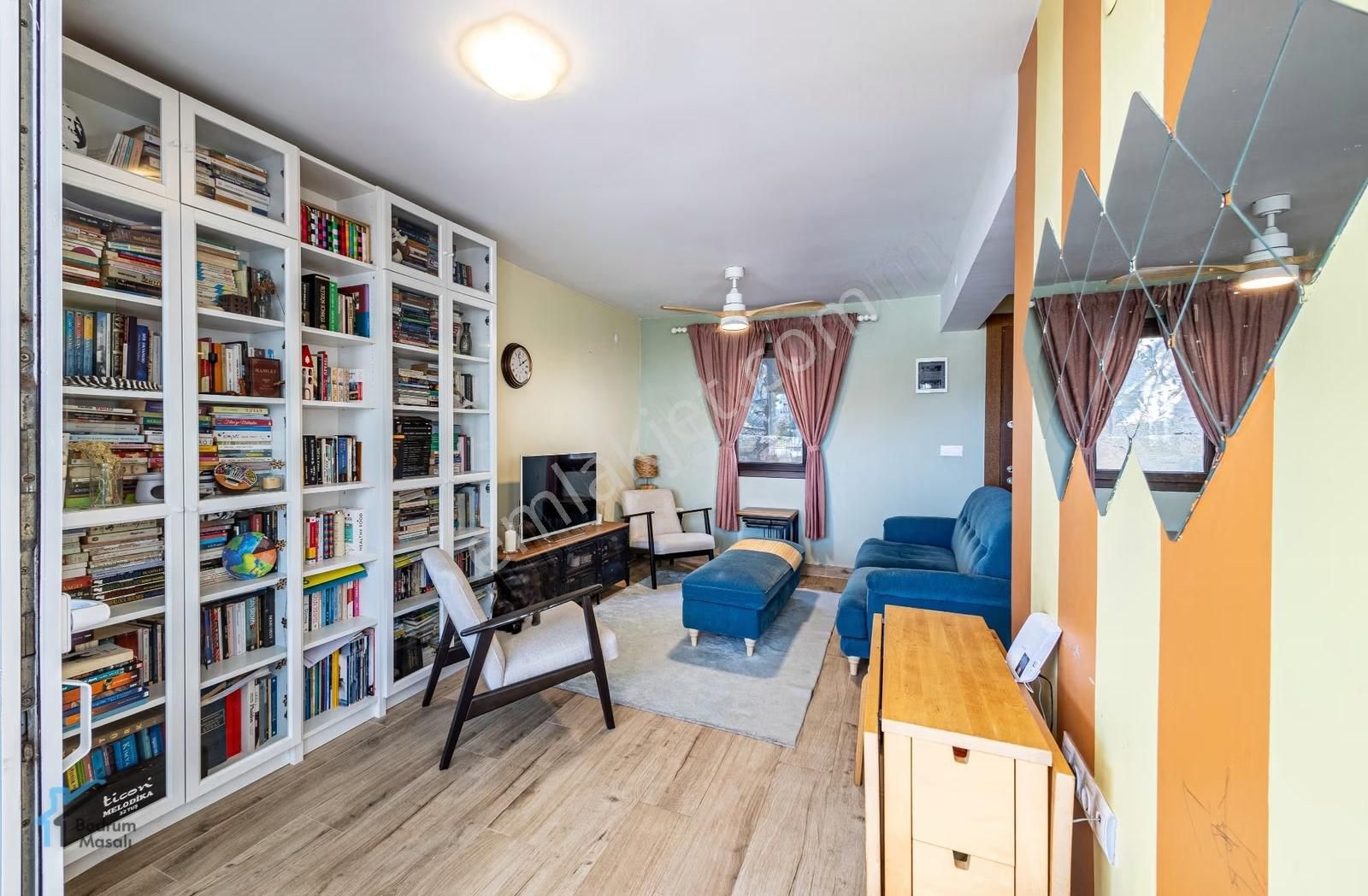 Kadıkalesi'nde Plajlı Sitede Deniz Manzaralı Bahçe İçinde Villa - Görsel 6