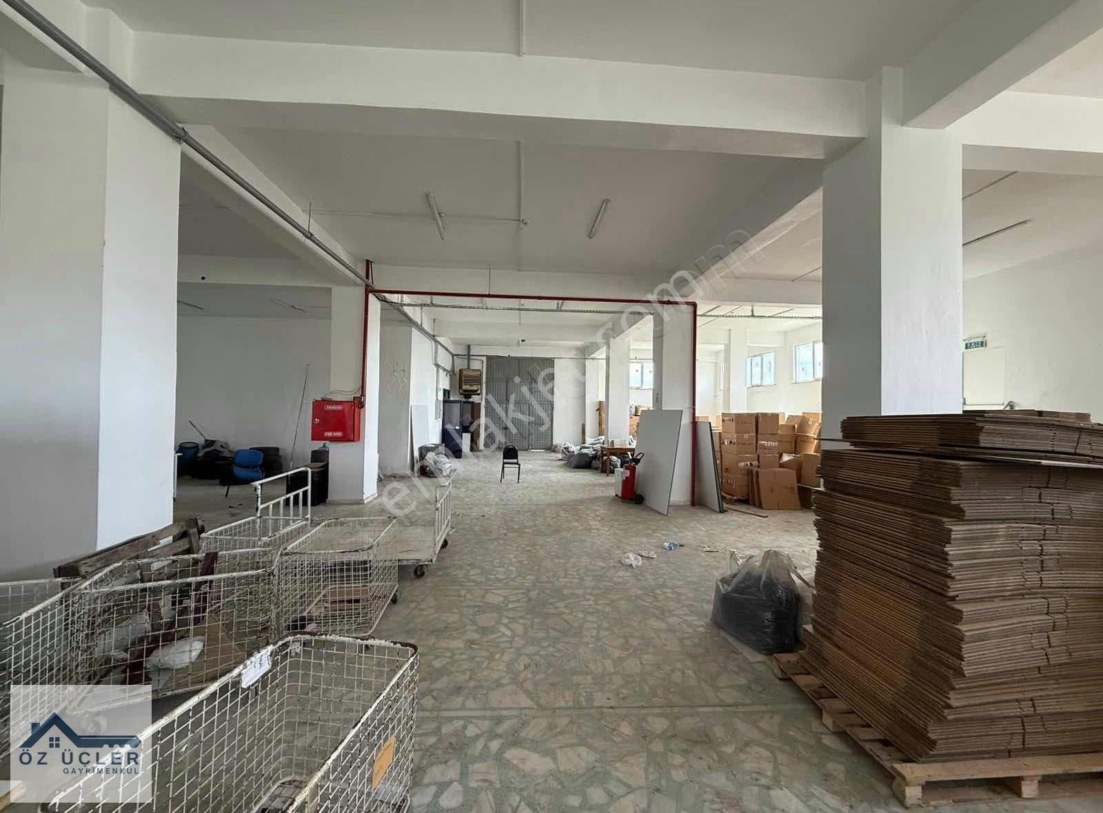 Çavuşbaşı'nda Kiralık 450m2 Depo - Görsel 11