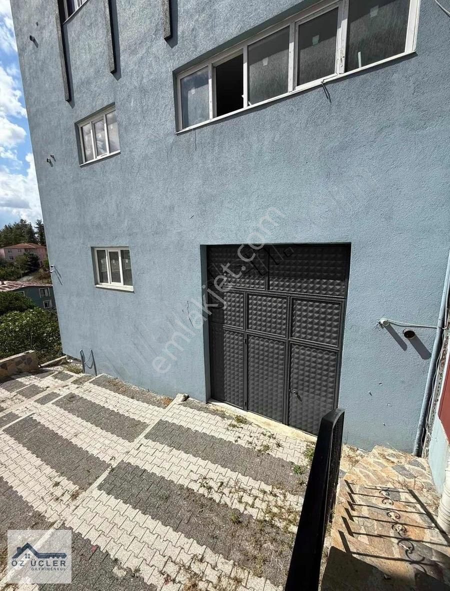 Çavuşbaşı'nda Kiralık 450m2 Depo - Görsel 2