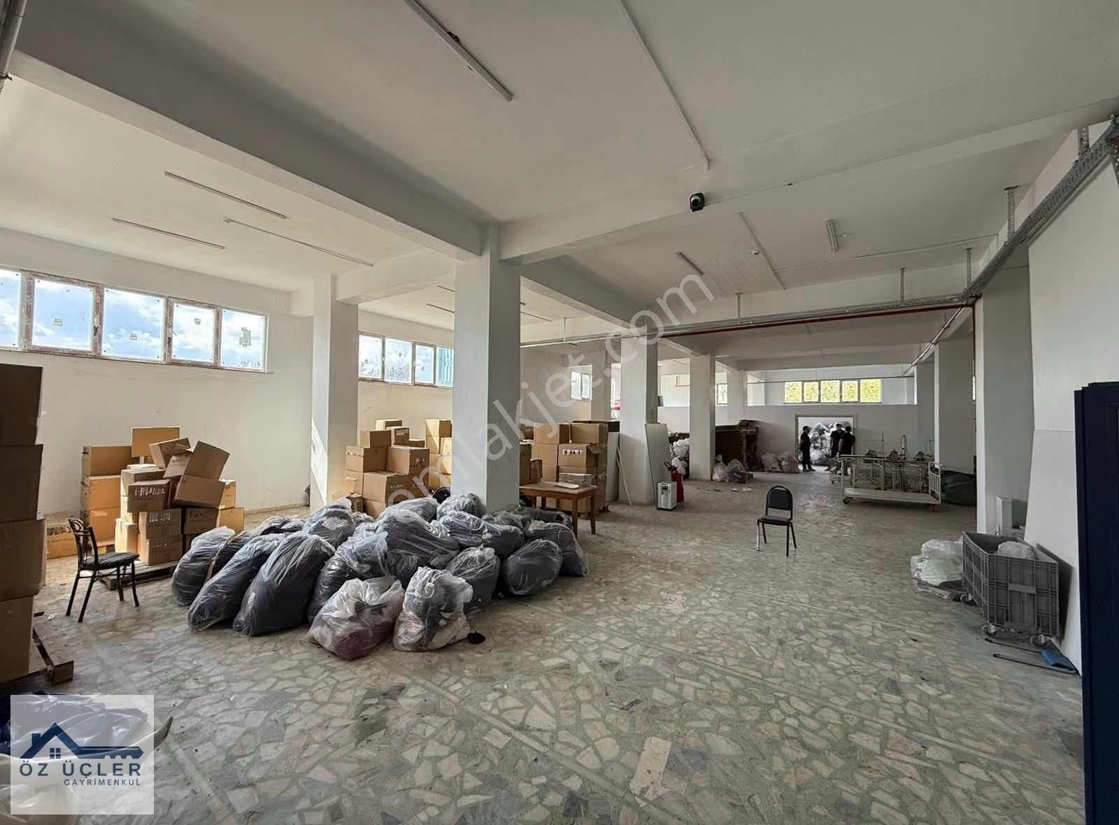 Çavuşbaşı'nda Kiralık 450m2 Depo - Görsel 7