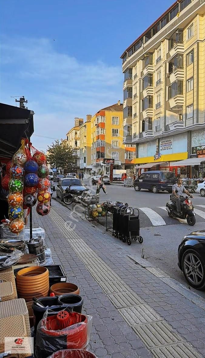 Vatan Caddesinde Cadde Cepheli Satılık 2+1 Geniş Daire - Görsel 7