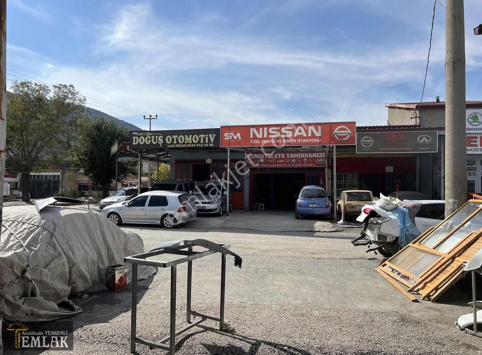 Terkenli Emlak'tan Sanayi Caddesinde 4 Yol Köşe Çiftcephe Dükkan - Görsel 2