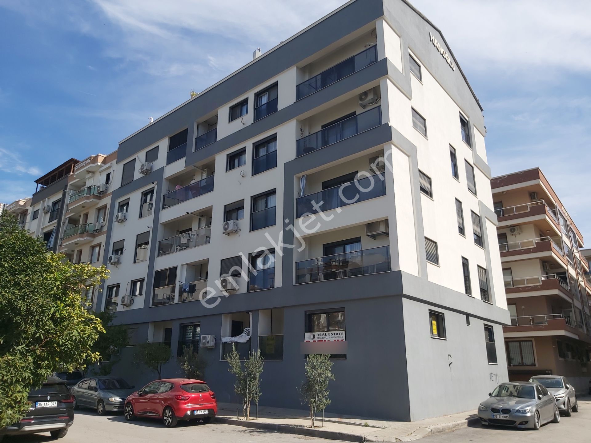 Demirköprü Diş Hast. İzban Yakını 3 Cephe Sıfır 2+1_yüksek Giriş