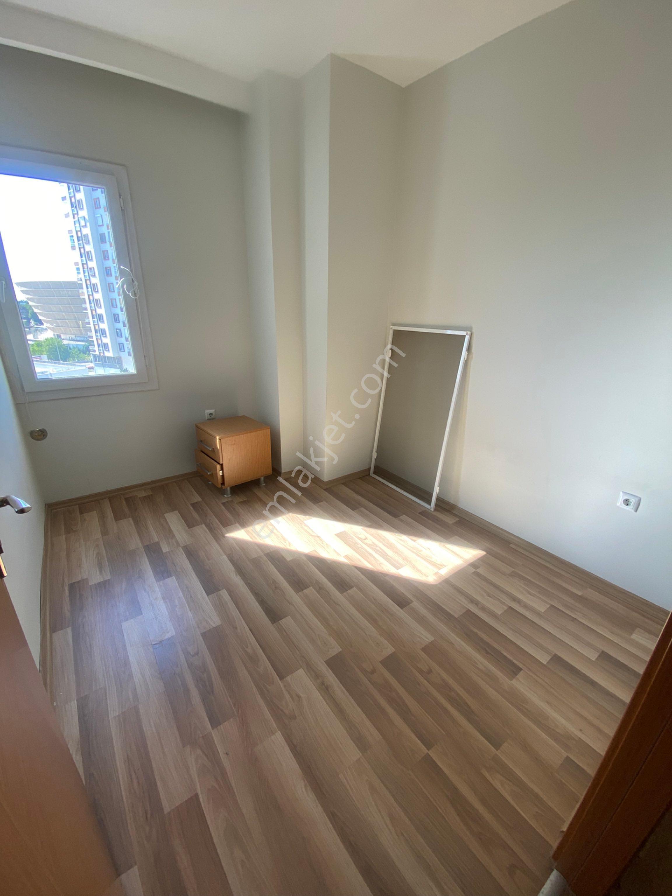 Atc'den Çarkıpare'de Yeni Stadyum Karşısında İskanlı Az Katlı 2+1 Kiralık Daire - Görsel 8