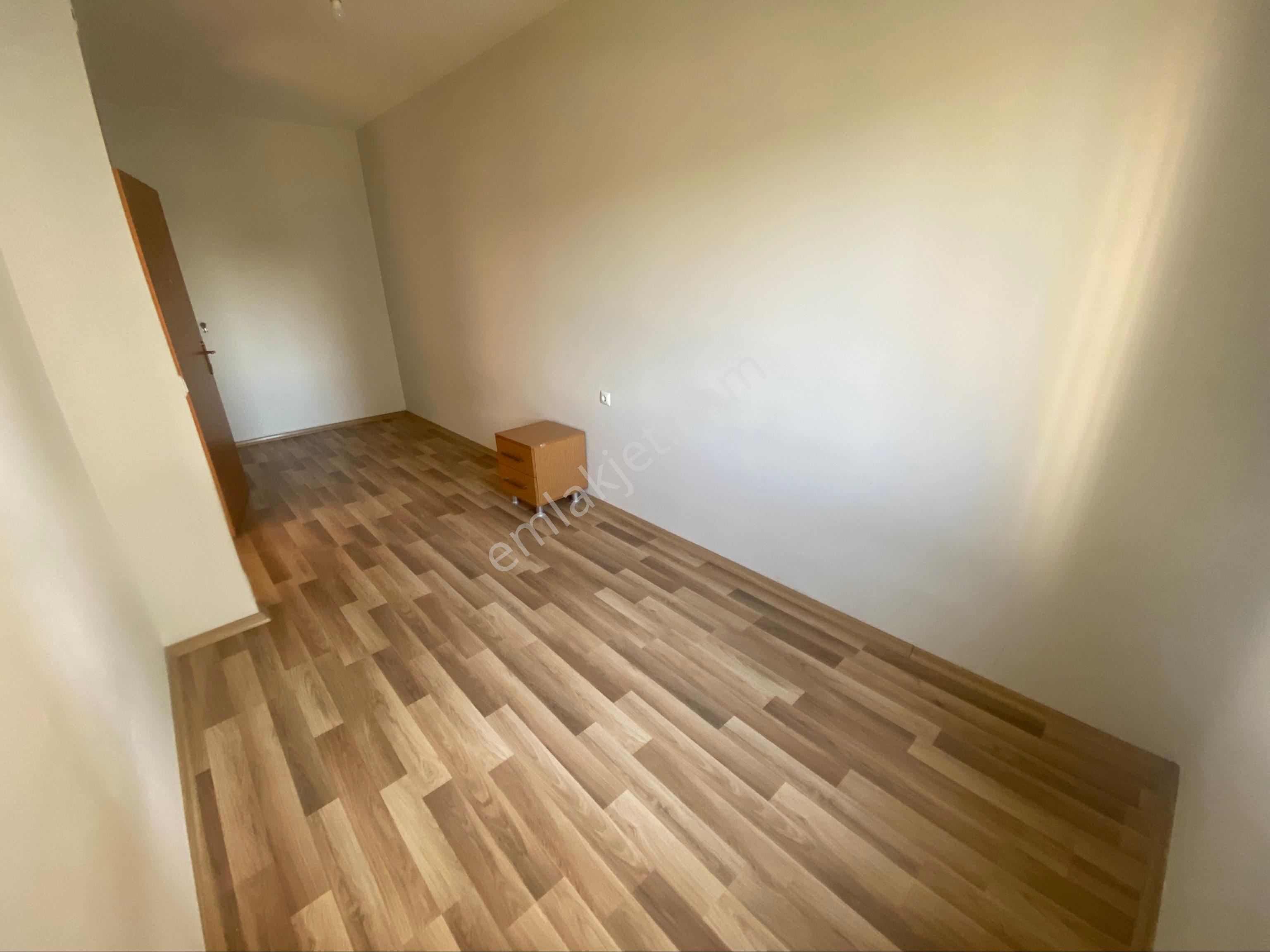 Atc'den Çarkıpare'de Yeni Stadyum Karşısında İskanlı Az Katlı 2+1 Kiralık Daire - Görsel 15