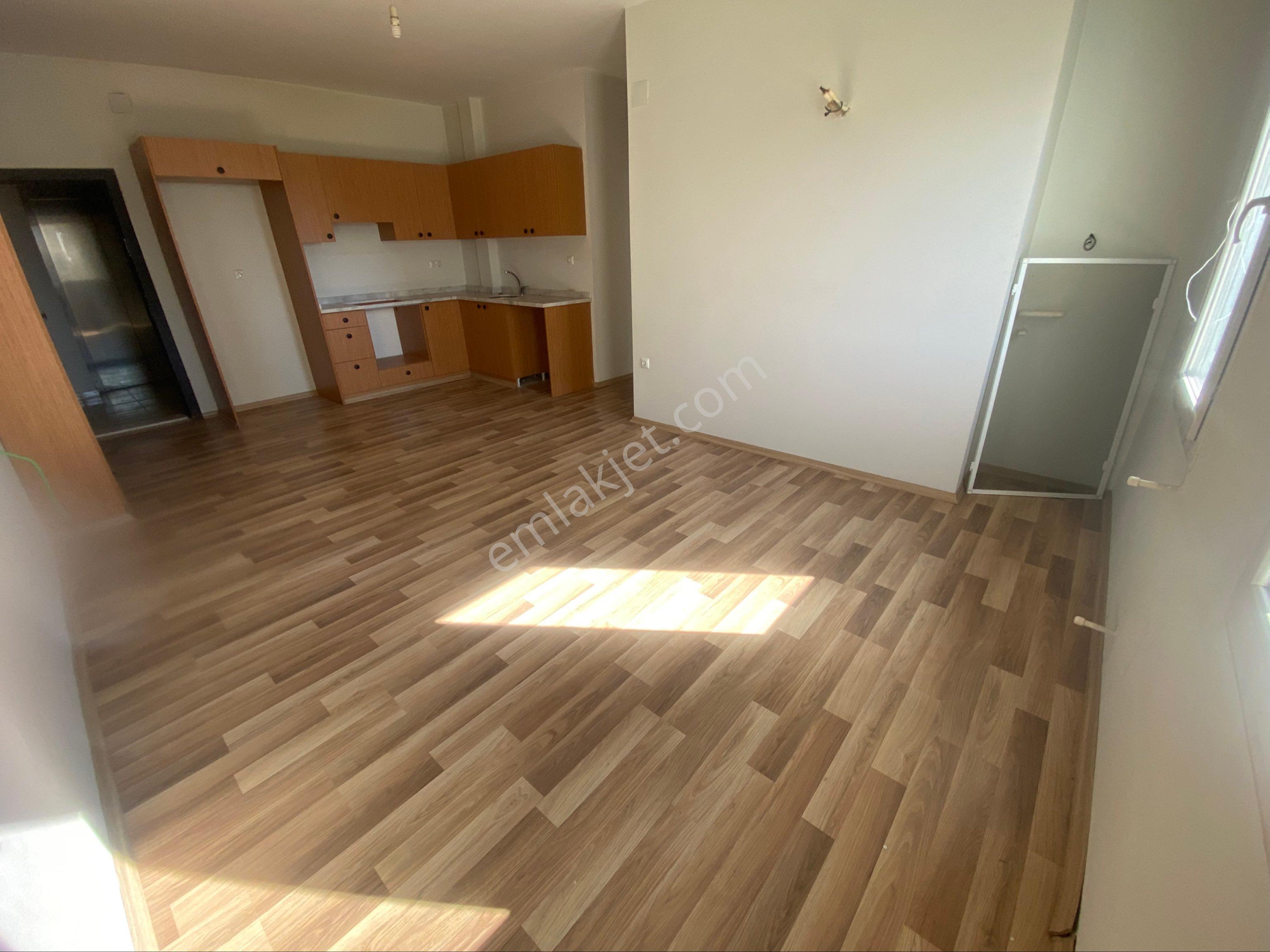 Atc'den Çarkıpare'de Yeni Stadyum Karşısında İskanlı Az Katlı 2+1 Kiralık Daire - Görsel 5