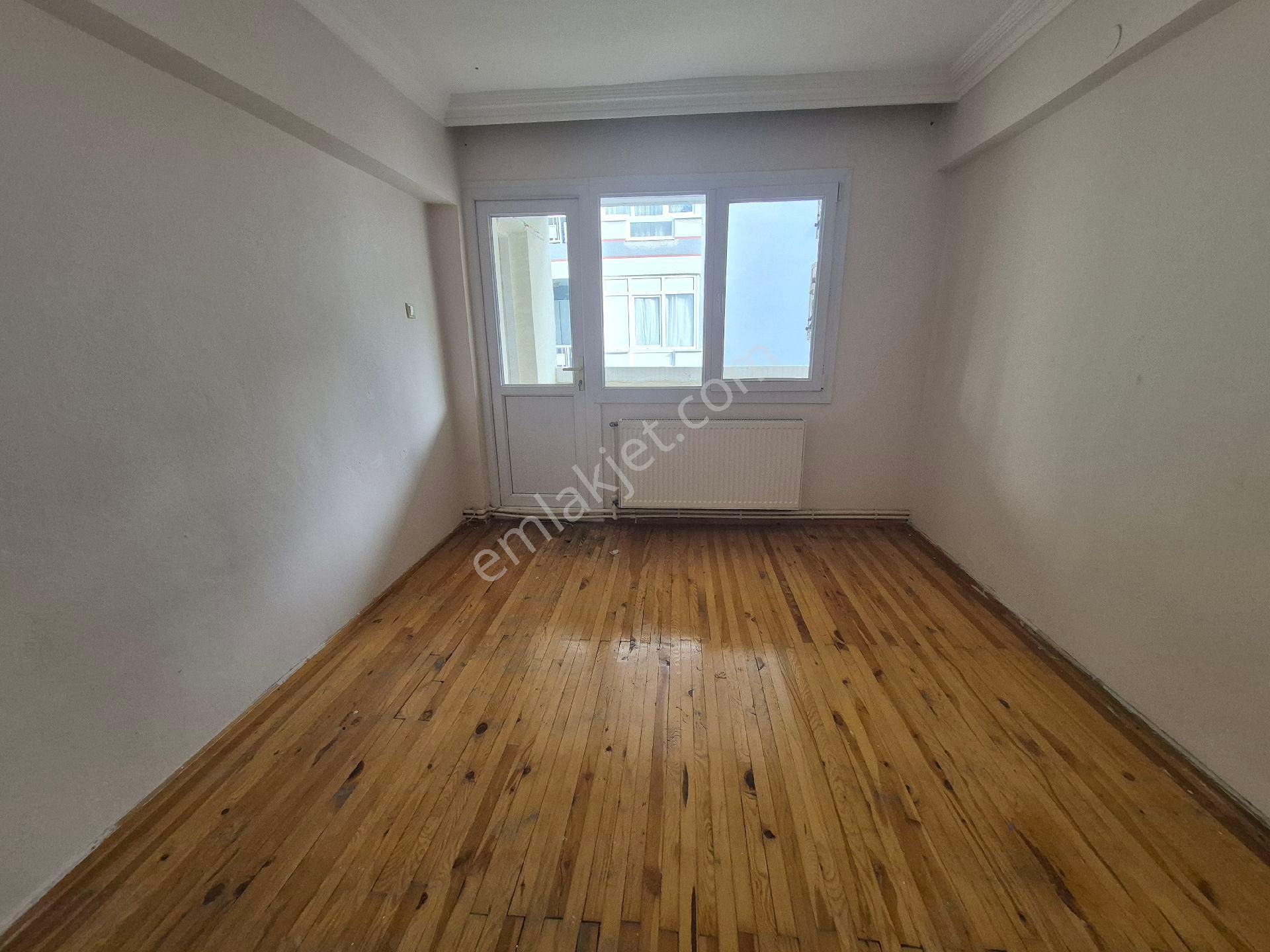 Turpa Taşdemir'den Kiralık Üçkuyular Meydan Yakını 3+1 Arakat Daire - Görsel 14
