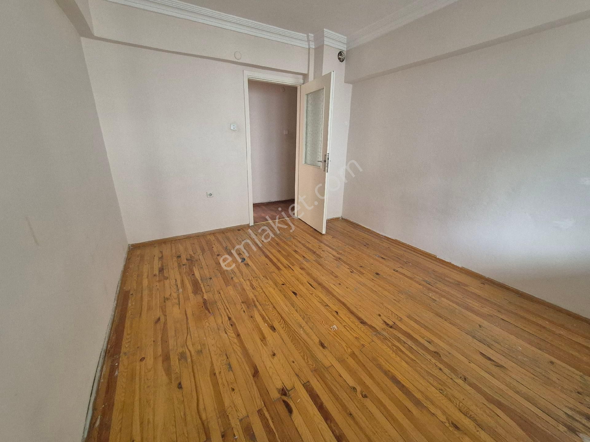 Turpa Taşdemir'den Kiralık Üçkuyular Meydan Yakını 3+1 Arakat Daire - Görsel 13