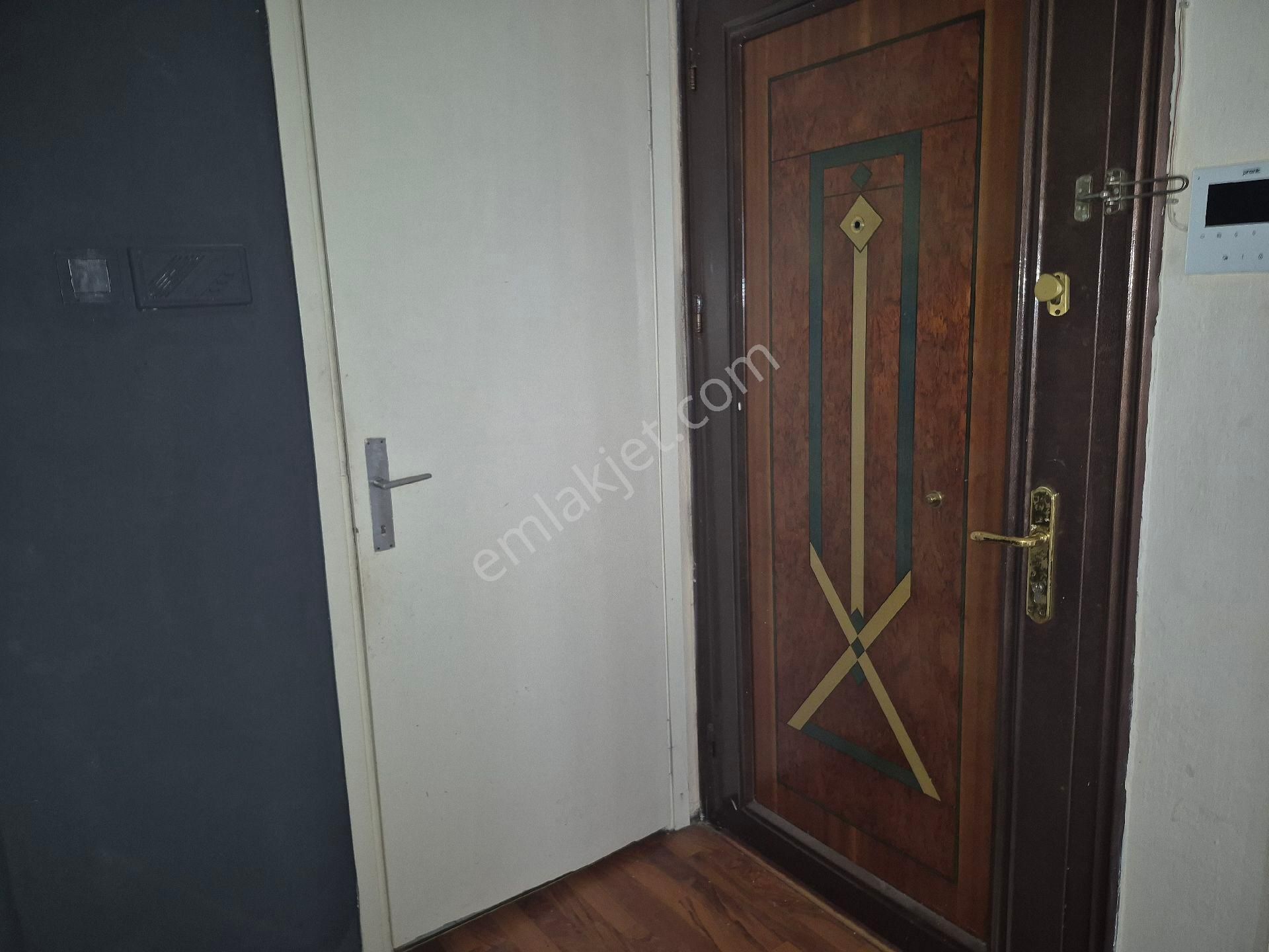 Turpa Taşdemir'den Kiralık Üçkuyular Meydan Yakını 3+1 Arakat Daire - Görsel 11