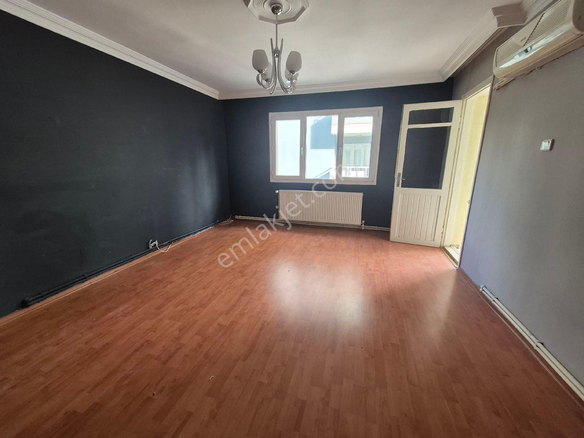 Turpa Taşdemir'den Kiralık Üçkuyular Meydan Yakını 3+1 Arakat Daire - Görsel 12