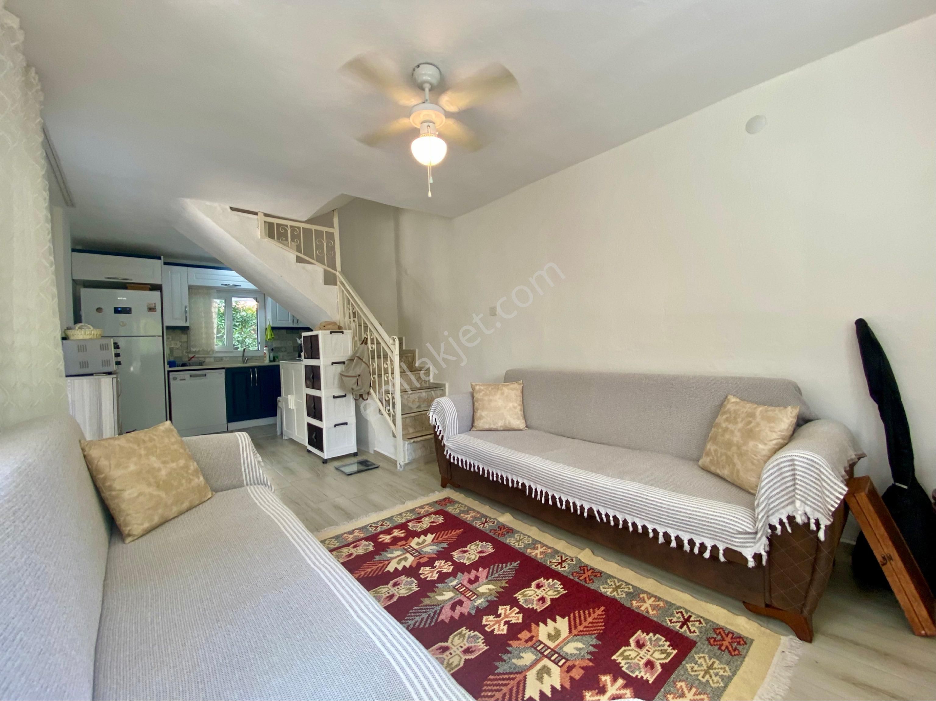 Gümüldür Mavi Kent Sitesi'nde, Bakımlı, Tripleks Müstakil Yazlık - Görsel 10