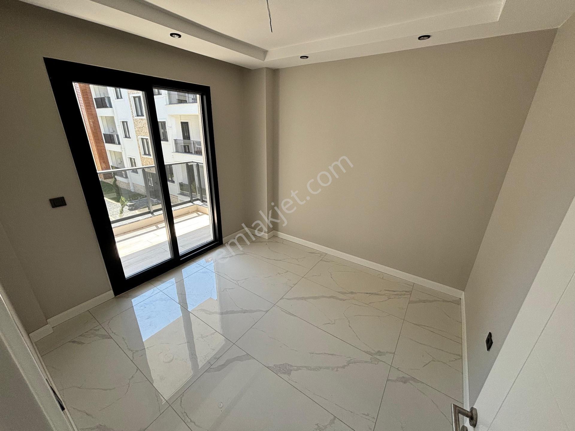 Güre'de Satılık Havuzlu Asansörlü Dubleks Daire - Görsel 9