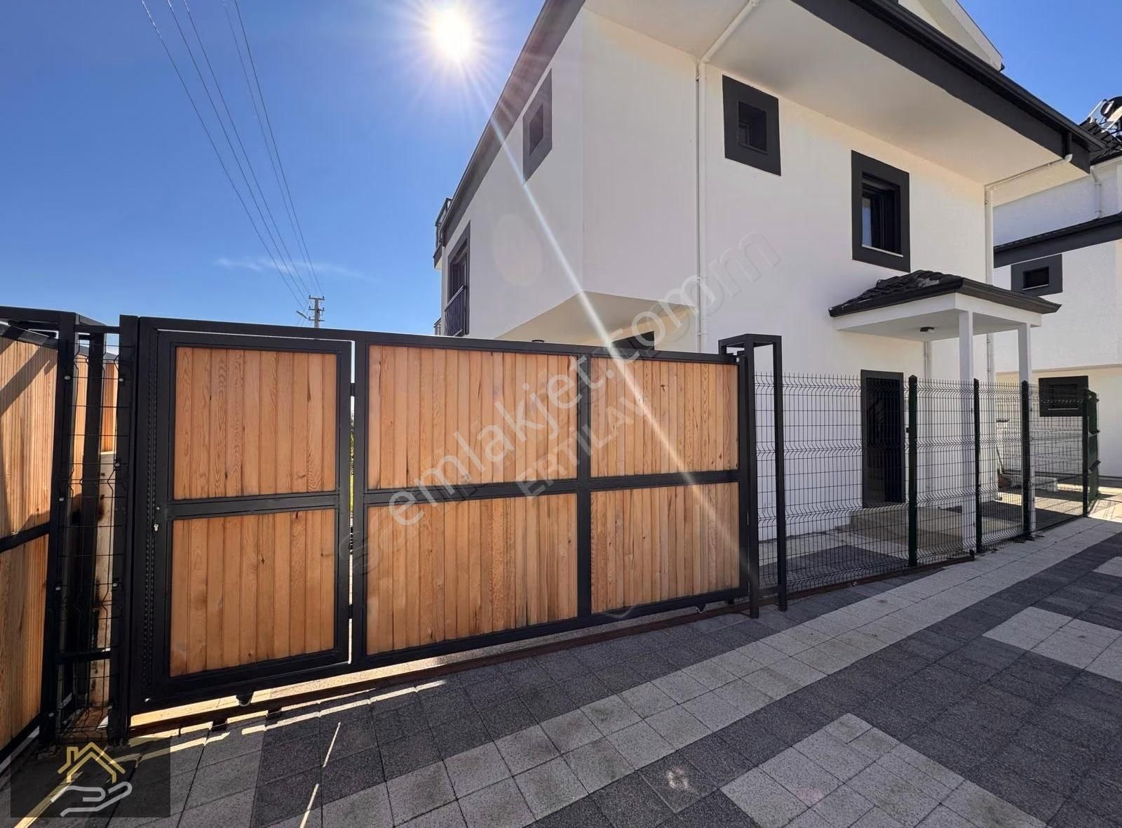 Çiftlik Te Satılık Deniz Manzaralı 4+1 Müstakil Villa - Görsel 13