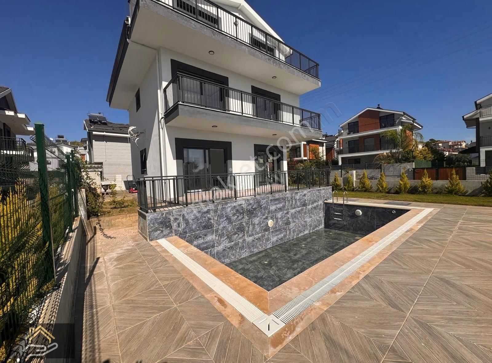 Çiftlik Te Satılık Deniz Manzaralı 4+1 Müstakil Villa - Görsel 25