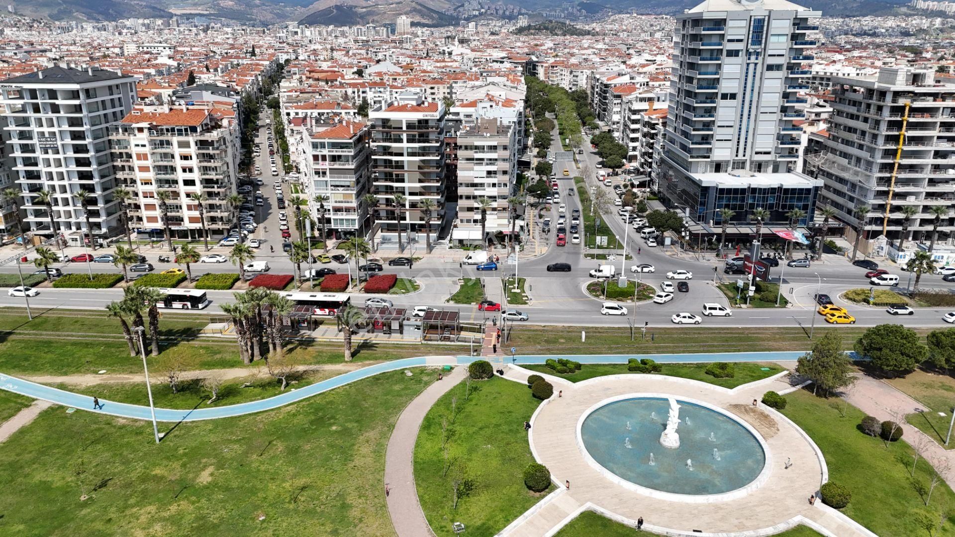 Bostanlı Sahilde Satılık Yalı Dairesi - Görsel 3