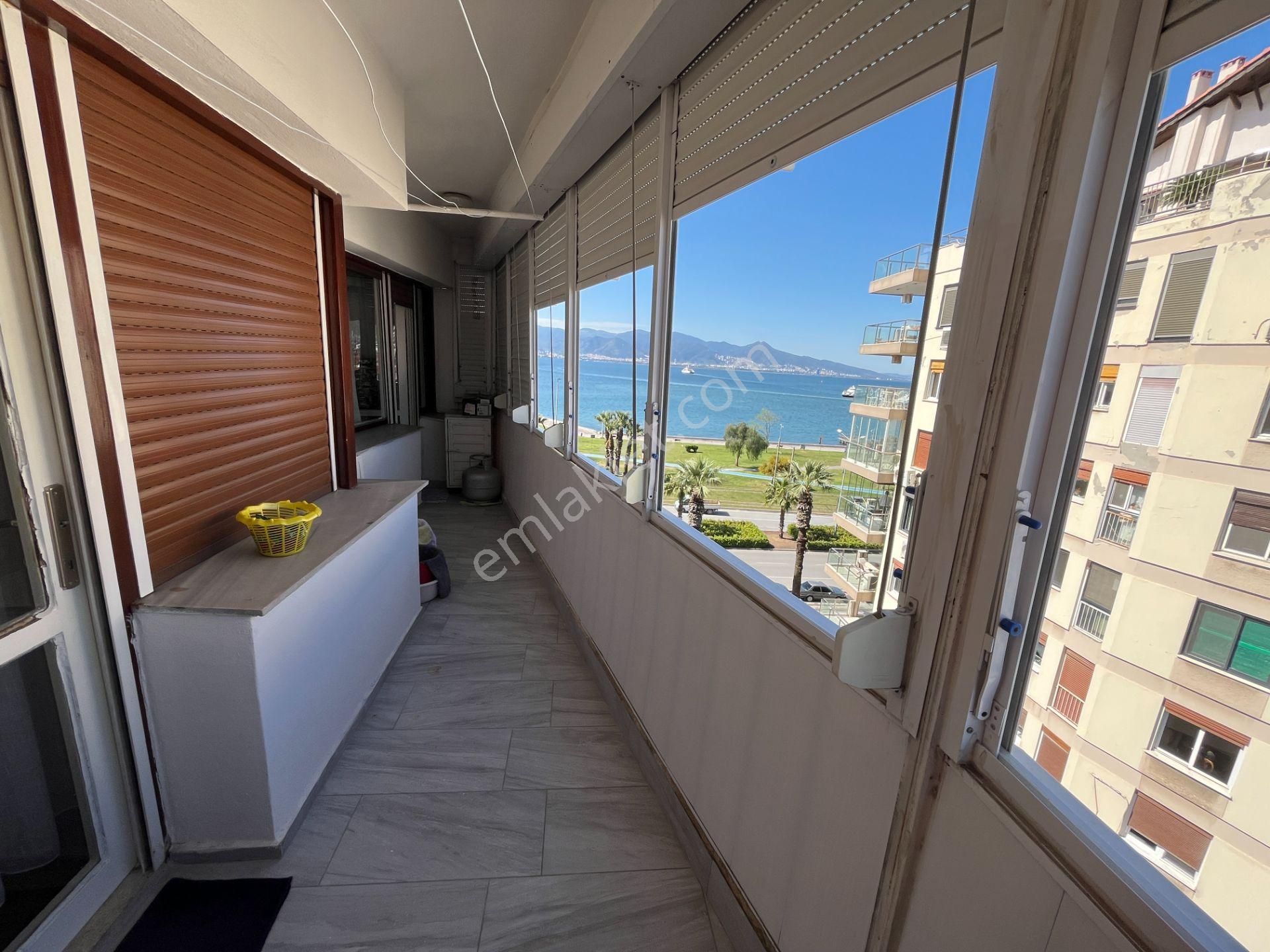 Bostanlı Sahilde Satılık Yalı Dairesi - Görsel 21