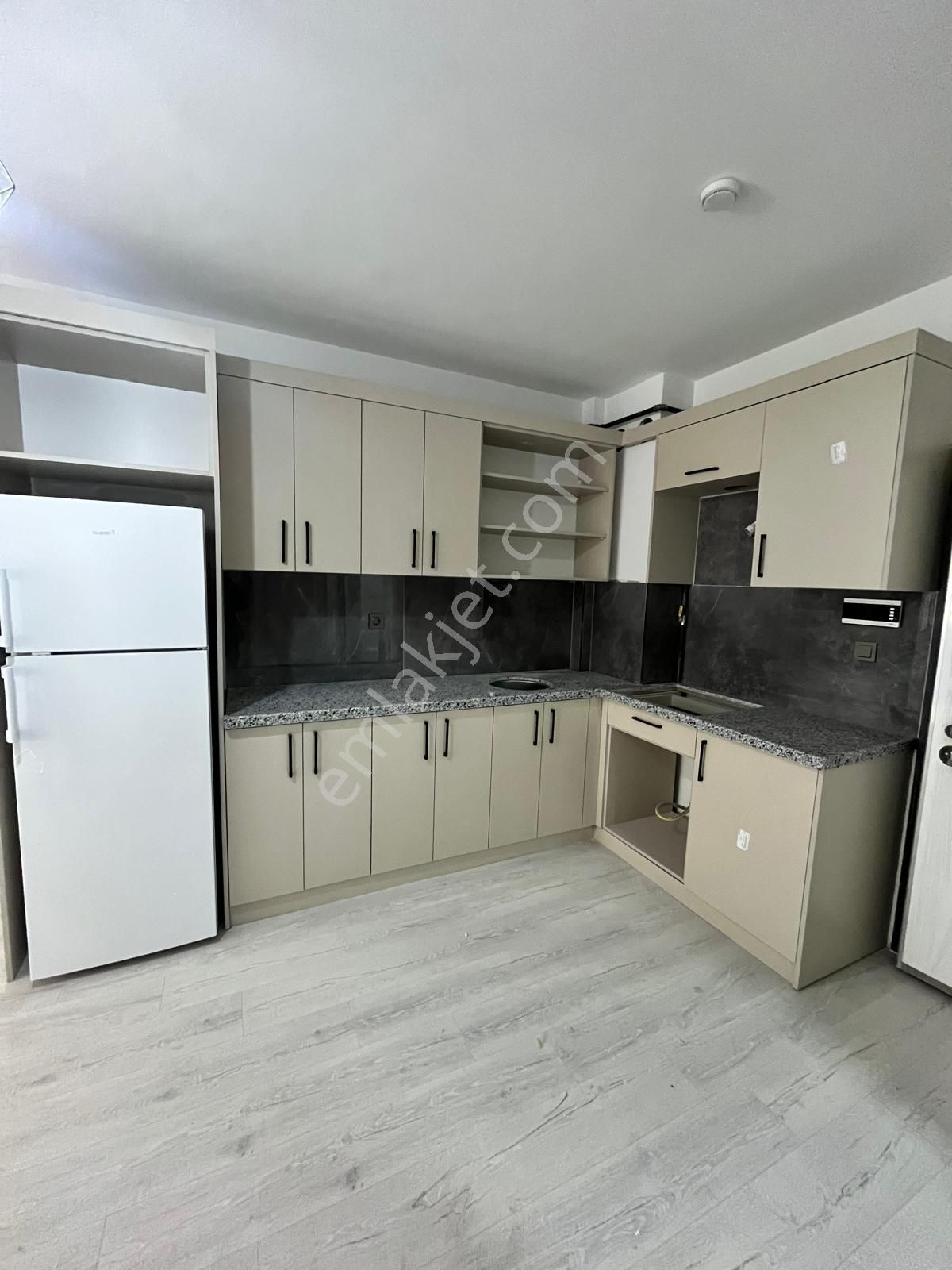 Yeşilbayır'da Satılık, Eşyalı, Boş, Sıfır, Hastane Yakını 1+1 - Görsel 20