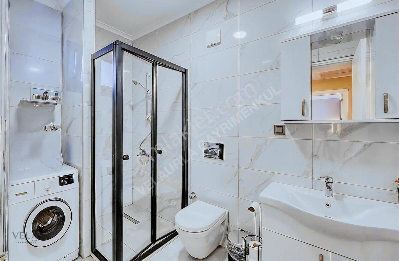 Urla Çeşmealtı Site İçinde Bağımsız 550 M² Arsalı 3+1 Villa