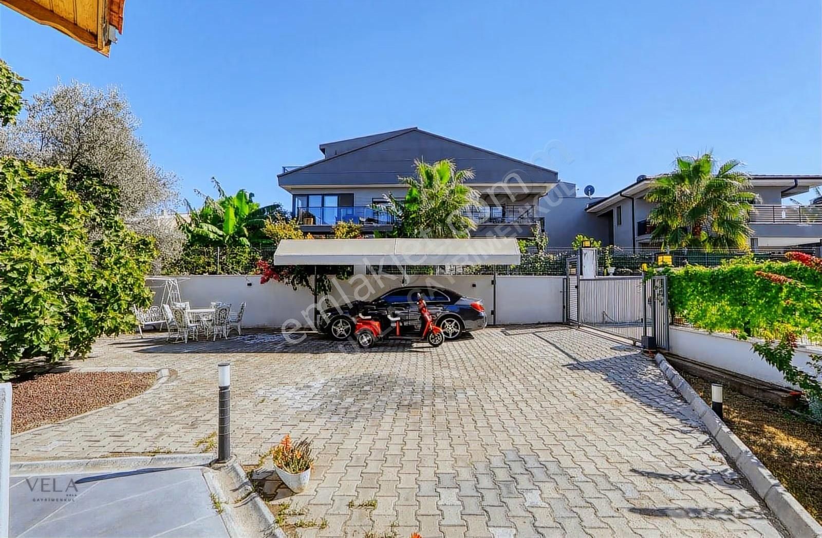 Urla Çeşmealtı Site İçinde Bağımsız 550 M² Arsalı 3+1 Villa - Görsel 3